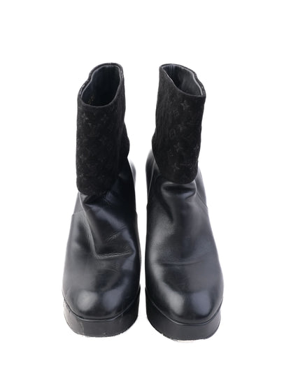 Excellent Louis Vuitton Black Leather Ankle Boots Size 35.5