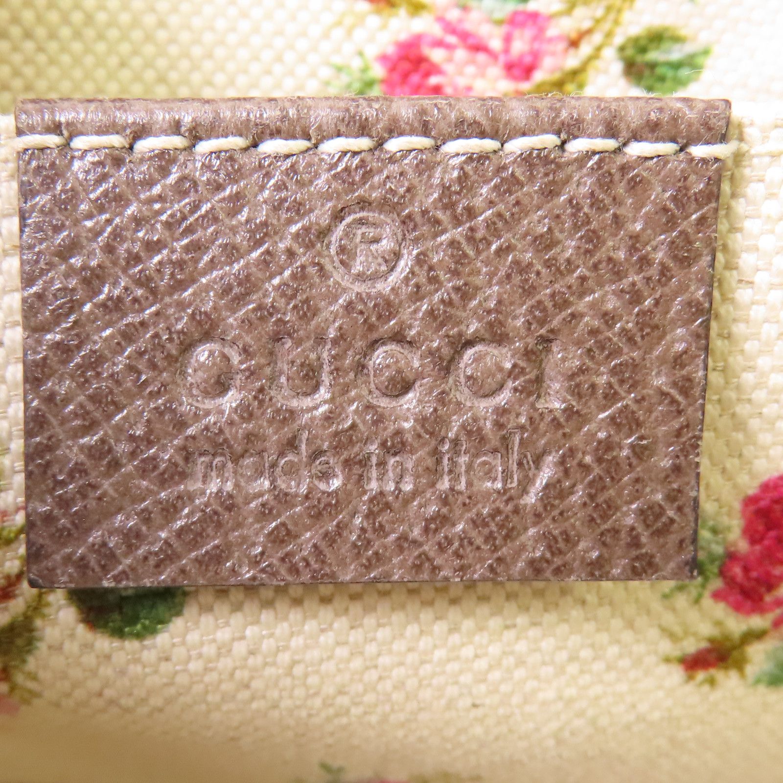 Gucci Neo Vintage Messenger, GG Supreme