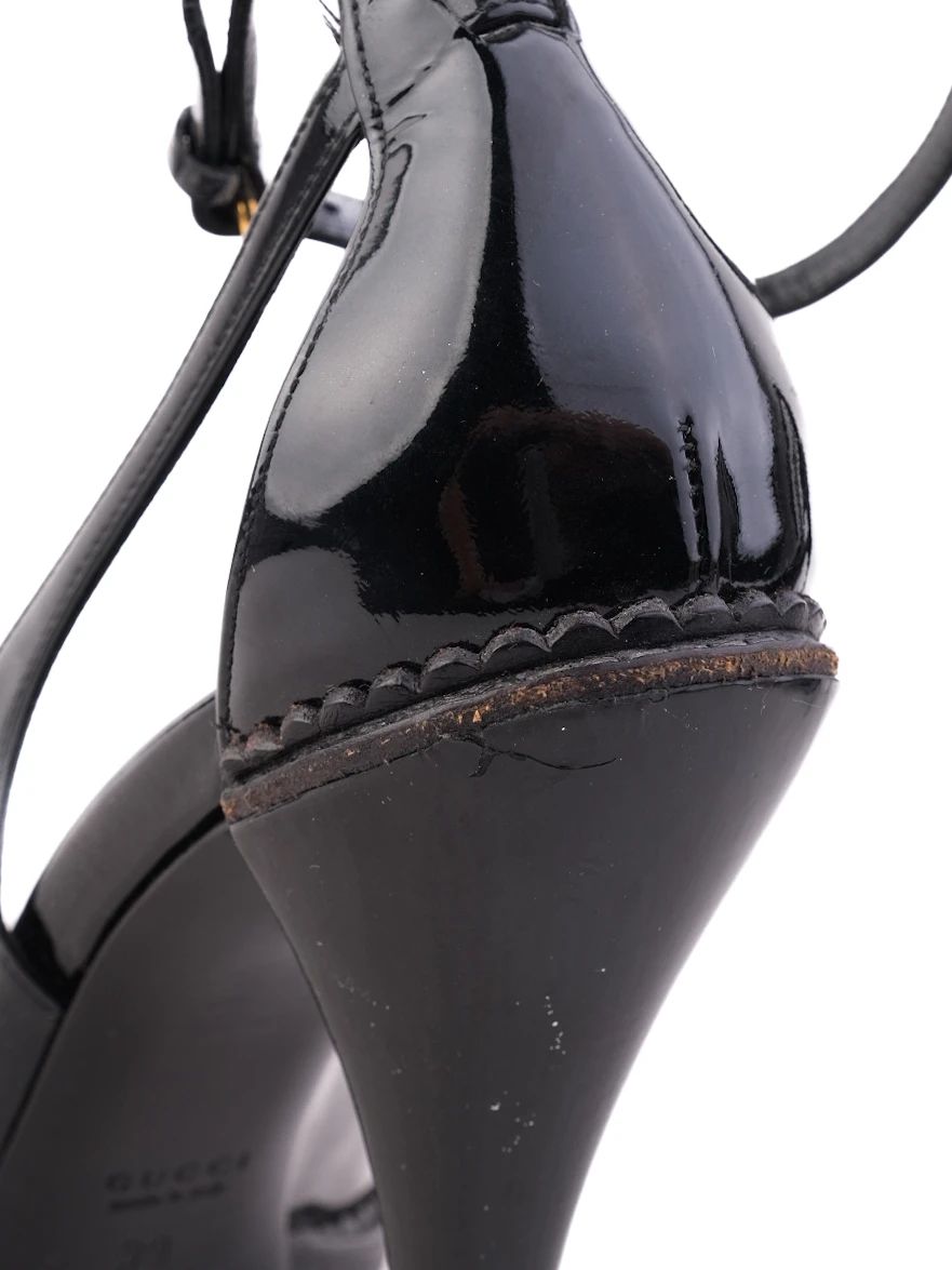 Excellent Gucci Black Leather Stiletto Heels with Ankle Strap