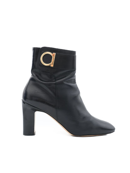 Excellent Salvatore Ferragamo Black Leather Ankle Boots Size 40