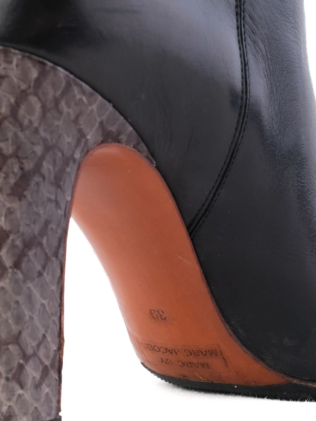 Excellent Marc Jacobs Black Leather Knee-High Boots with High Heel
