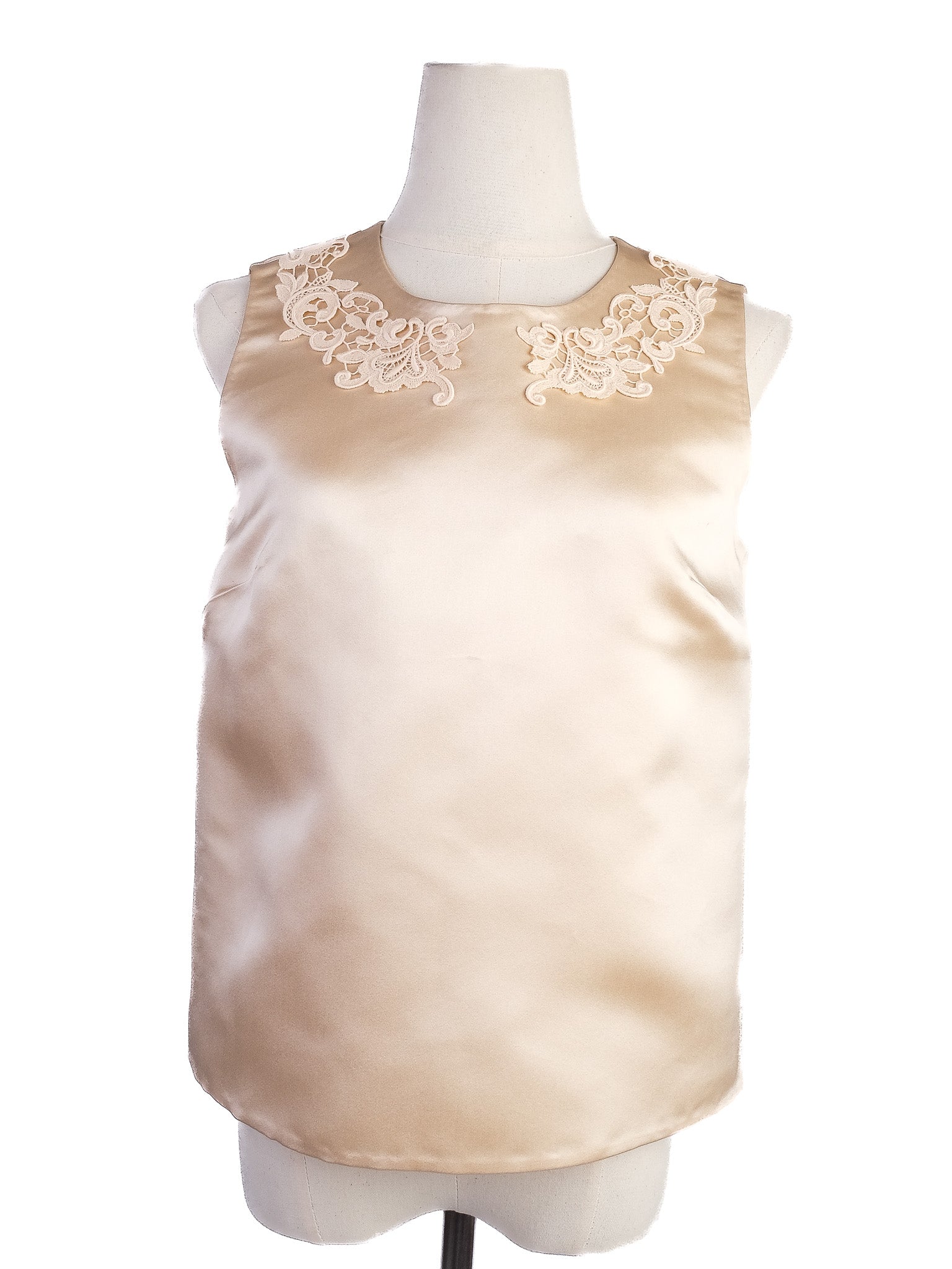 Excellent Dolce Gabbana White Silk Lace Top Skirt Set Women S