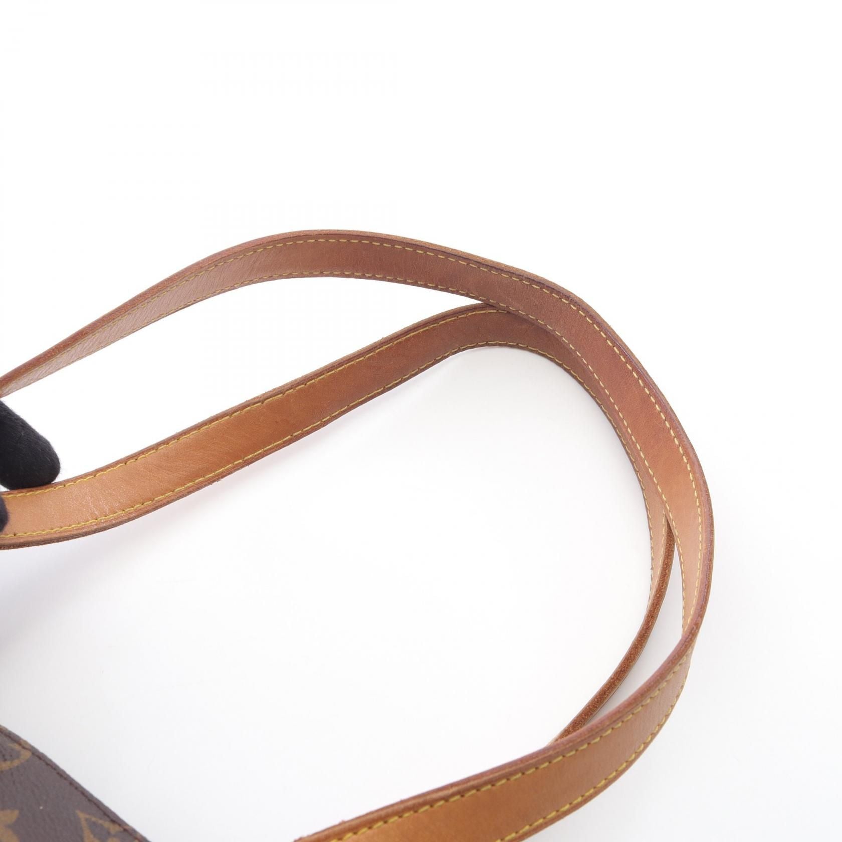 Louis Vuitton Cabas Mezzo, Monogram