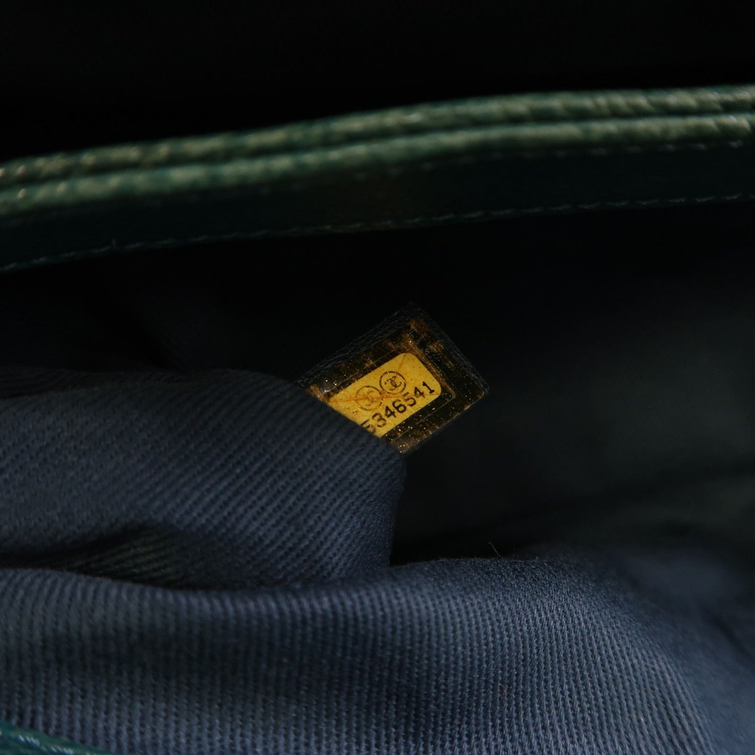 Chanel Green Cowhide Leather Chain Shoulder Silver Chain Shoulder Back Bag Calfskin (cowhide)