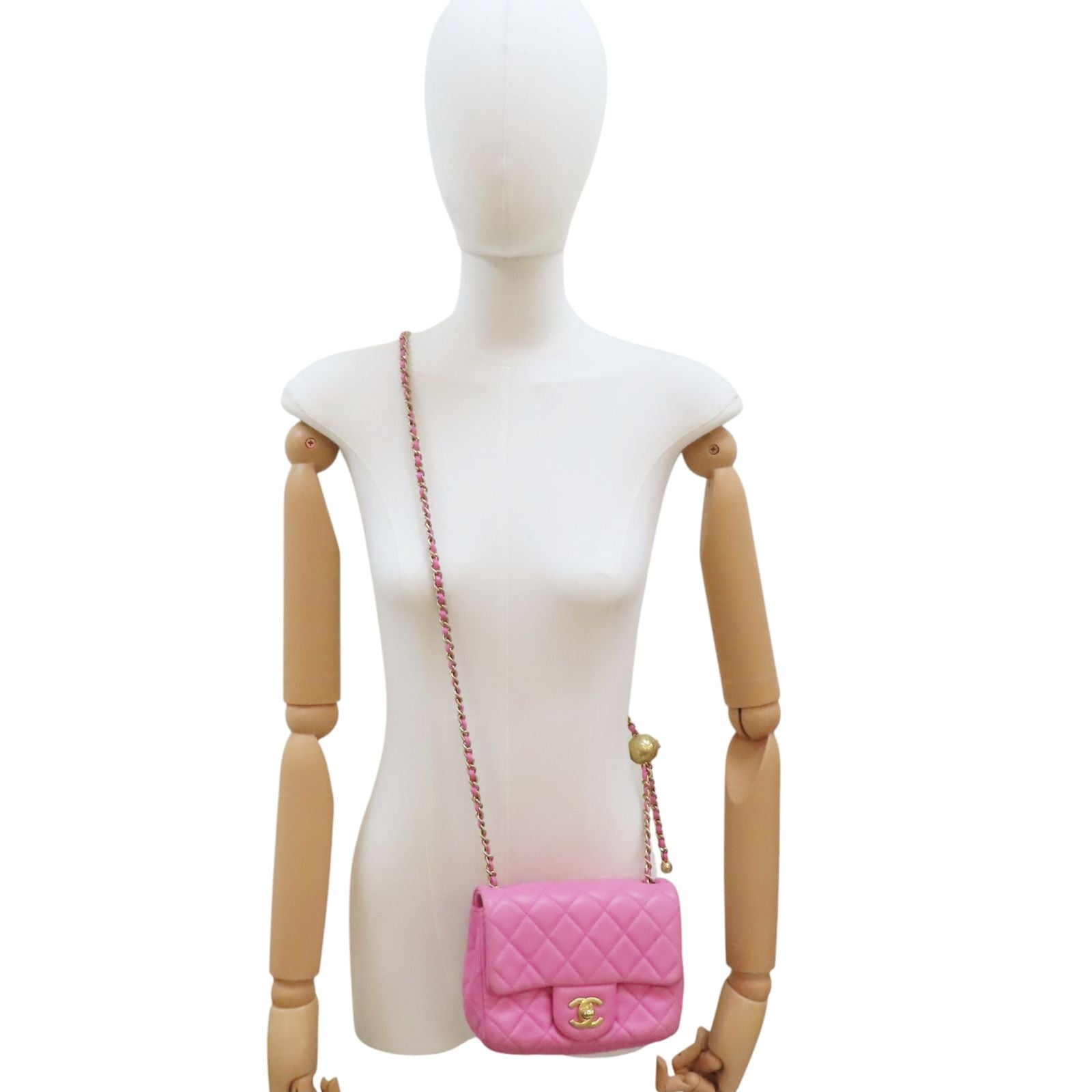 Chanel Matelasse Coco 17 Pearl Crush Shoulder Lambskin Pink Gold Metal