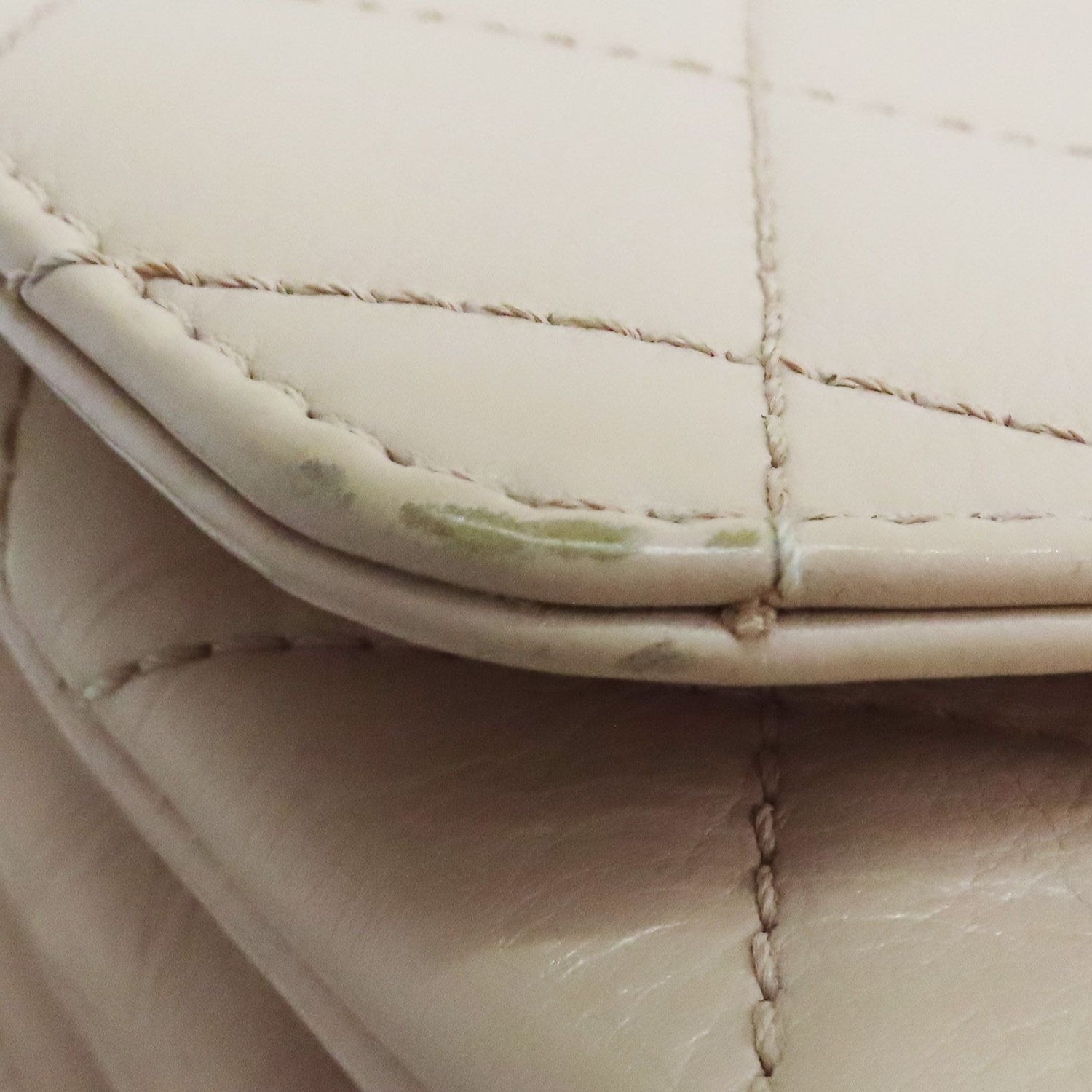 Chanel Matelasse Shoulder Handbag Calfskin Pink (no Card)