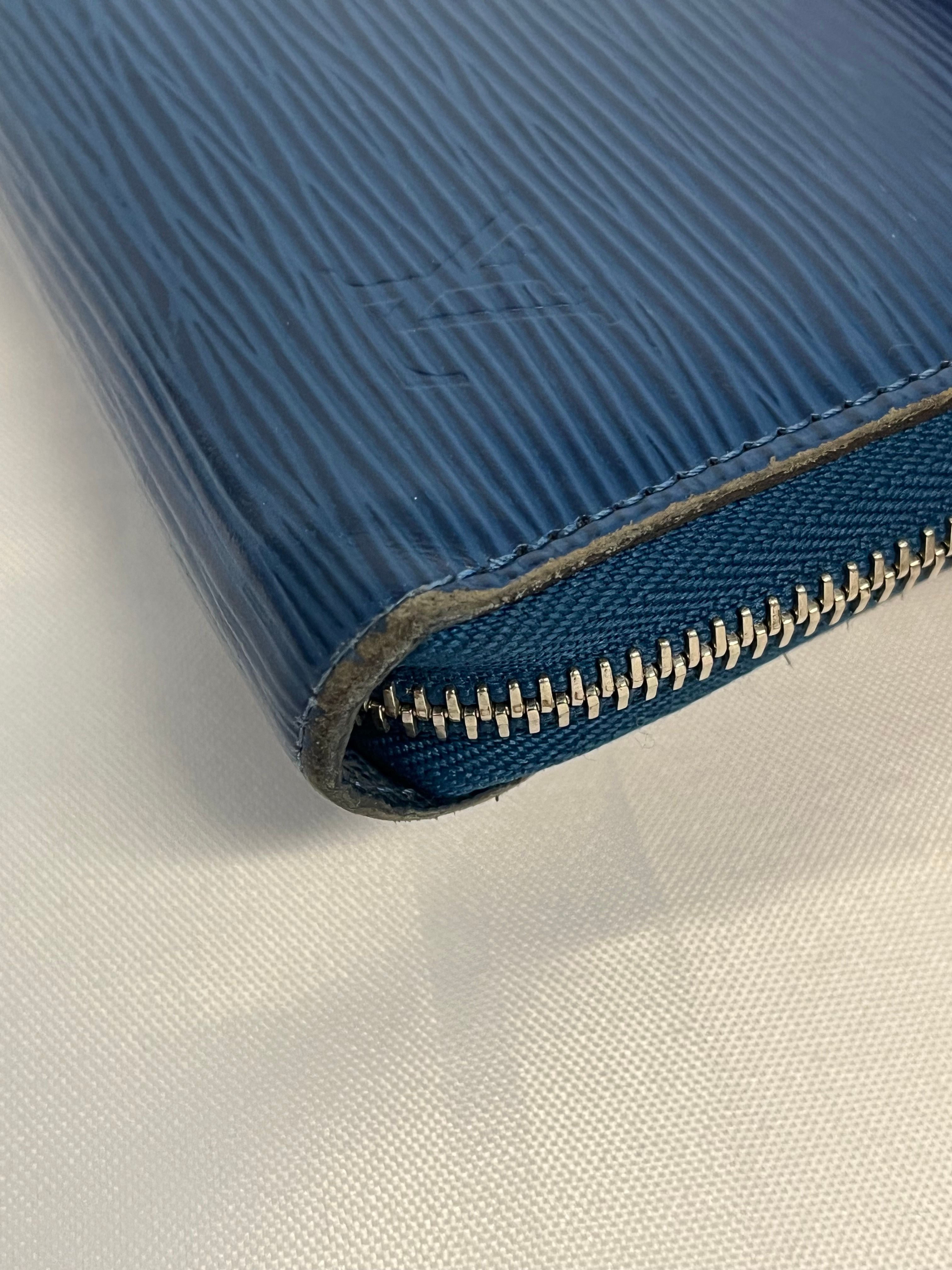 Louis Vuitton Epi Zippy Wallet