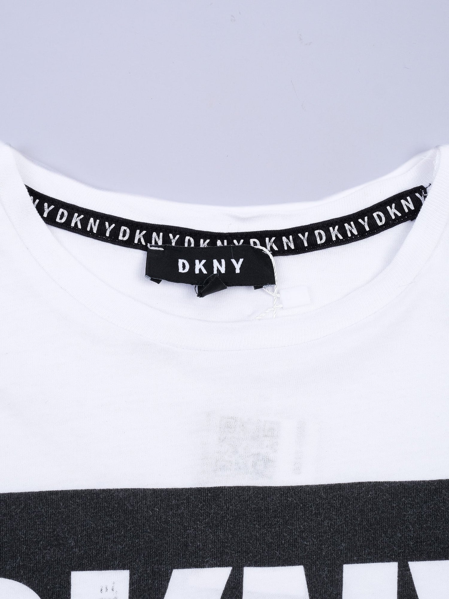 Excellent DKNY White Cotton T-Shirt Size 8 for Kids