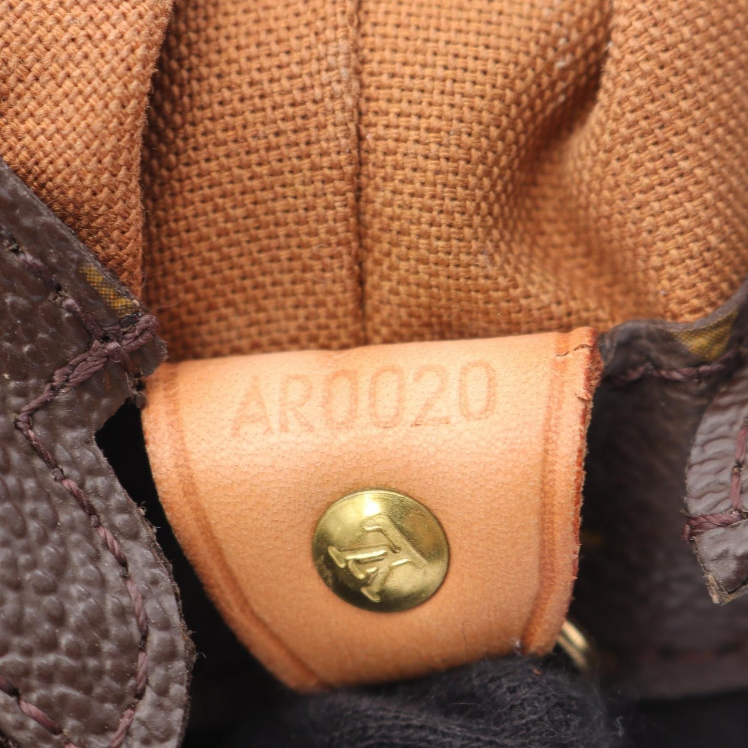 Louis Vuitton Cabas Mezzo, Monogram