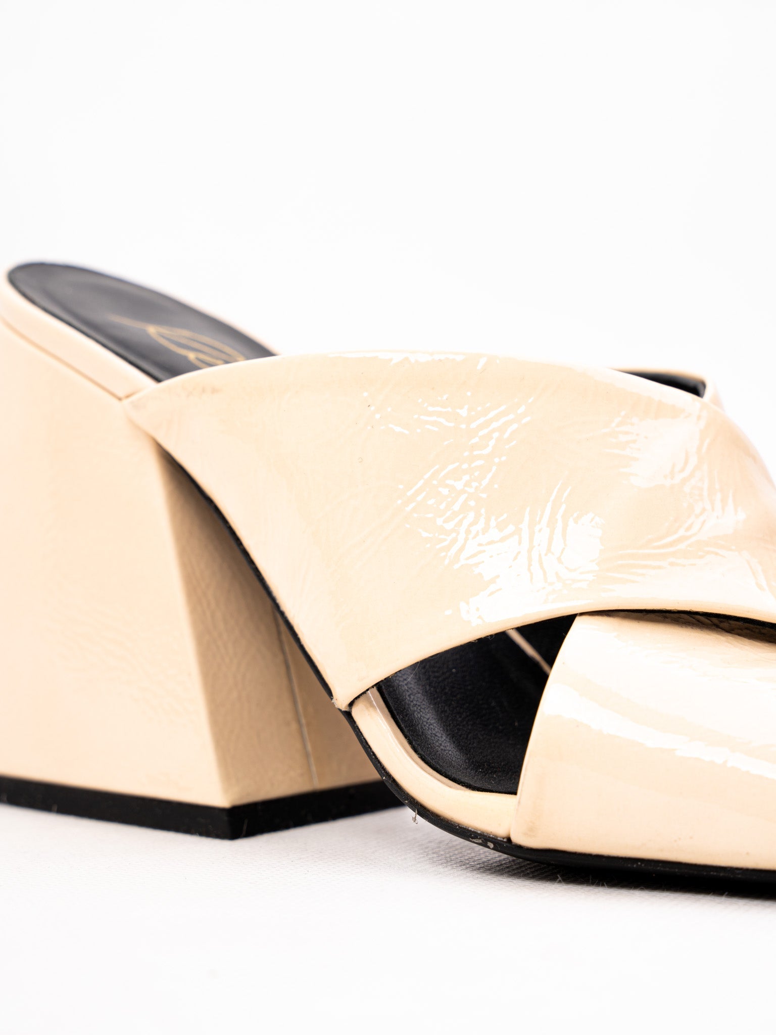Excellent R&amp;Renzi White Leather Mules with High Block Heel