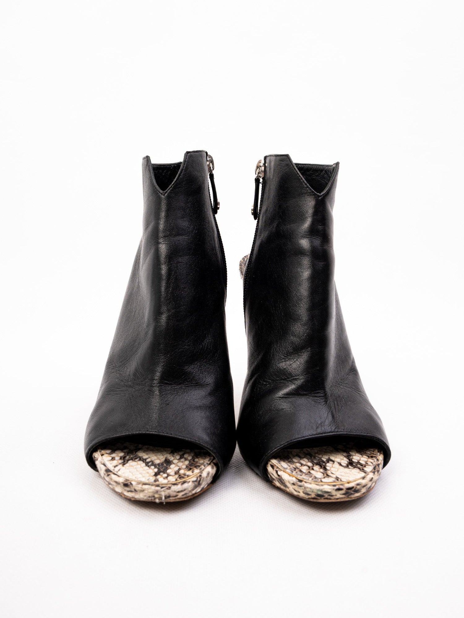 Excellent Ballin Black Leather High-Heeled Peep-Toe Shoes Size 37