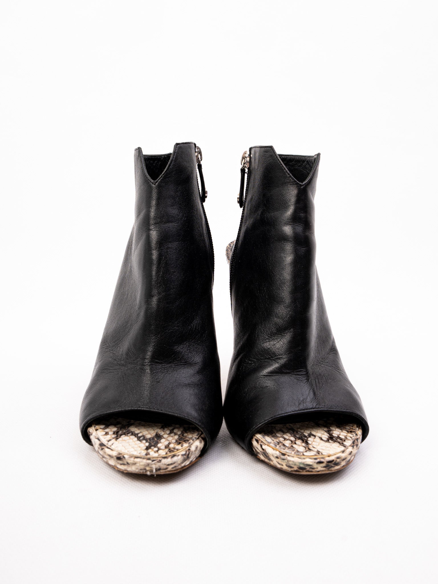 Excellent Ballin Black Leather High-Heeled Peep-Toe Shoes Size 37