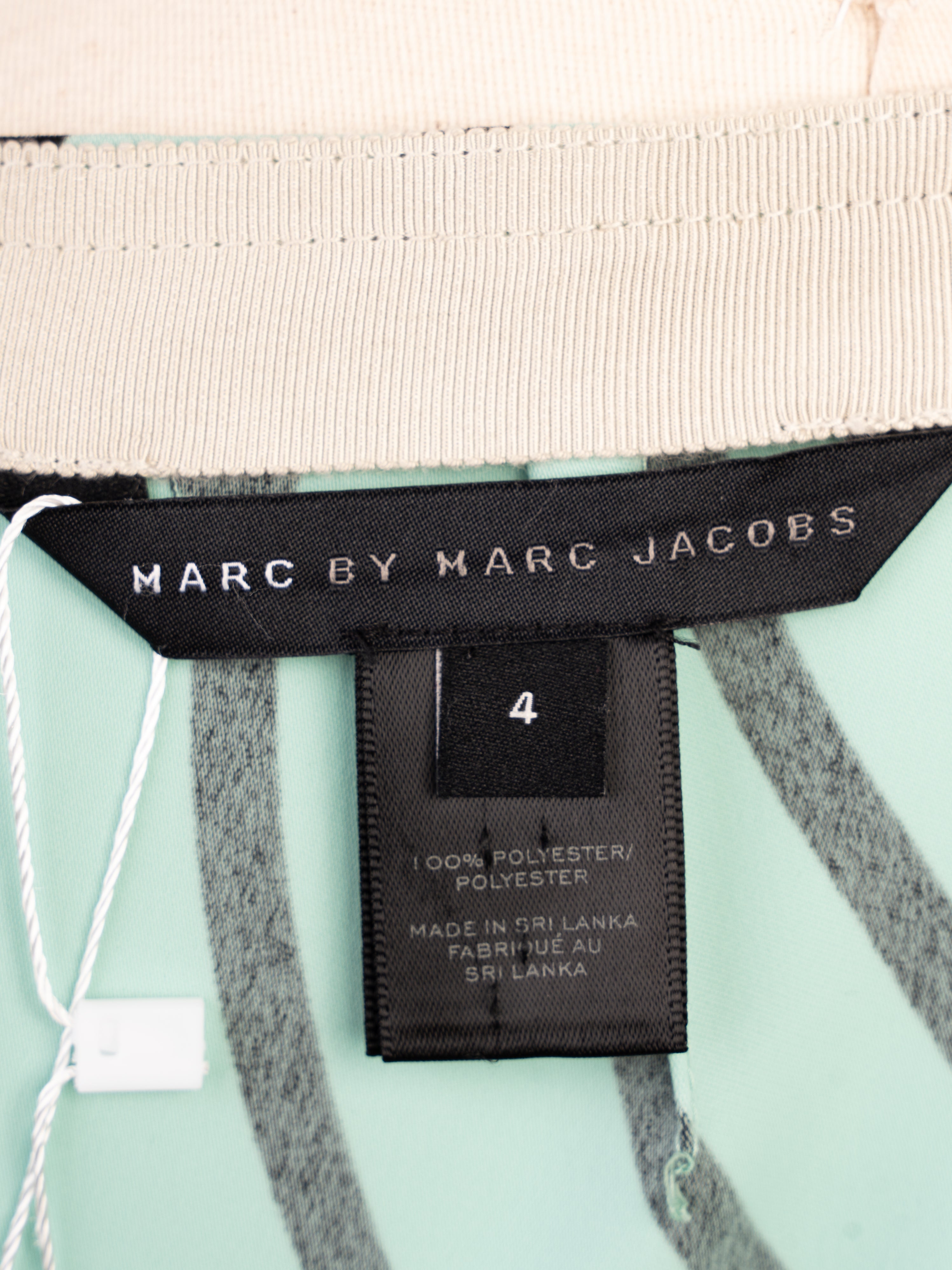 Excellent Marc Jacobs Light Green Skirt Size S with Geometric Pattern