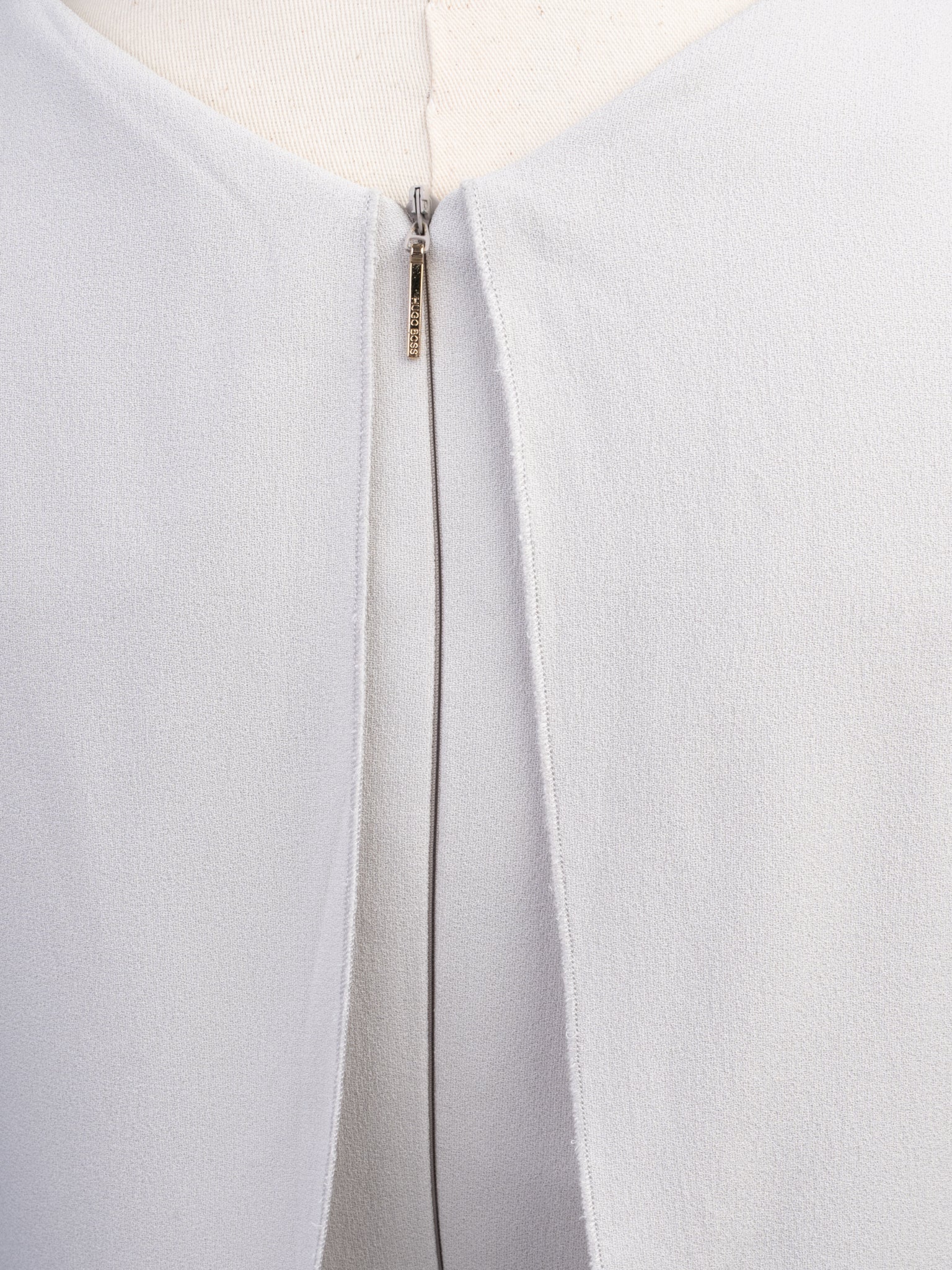 Excellent Hugo Boss Gray Sleeveless Top XXS Viscose Layered Detail