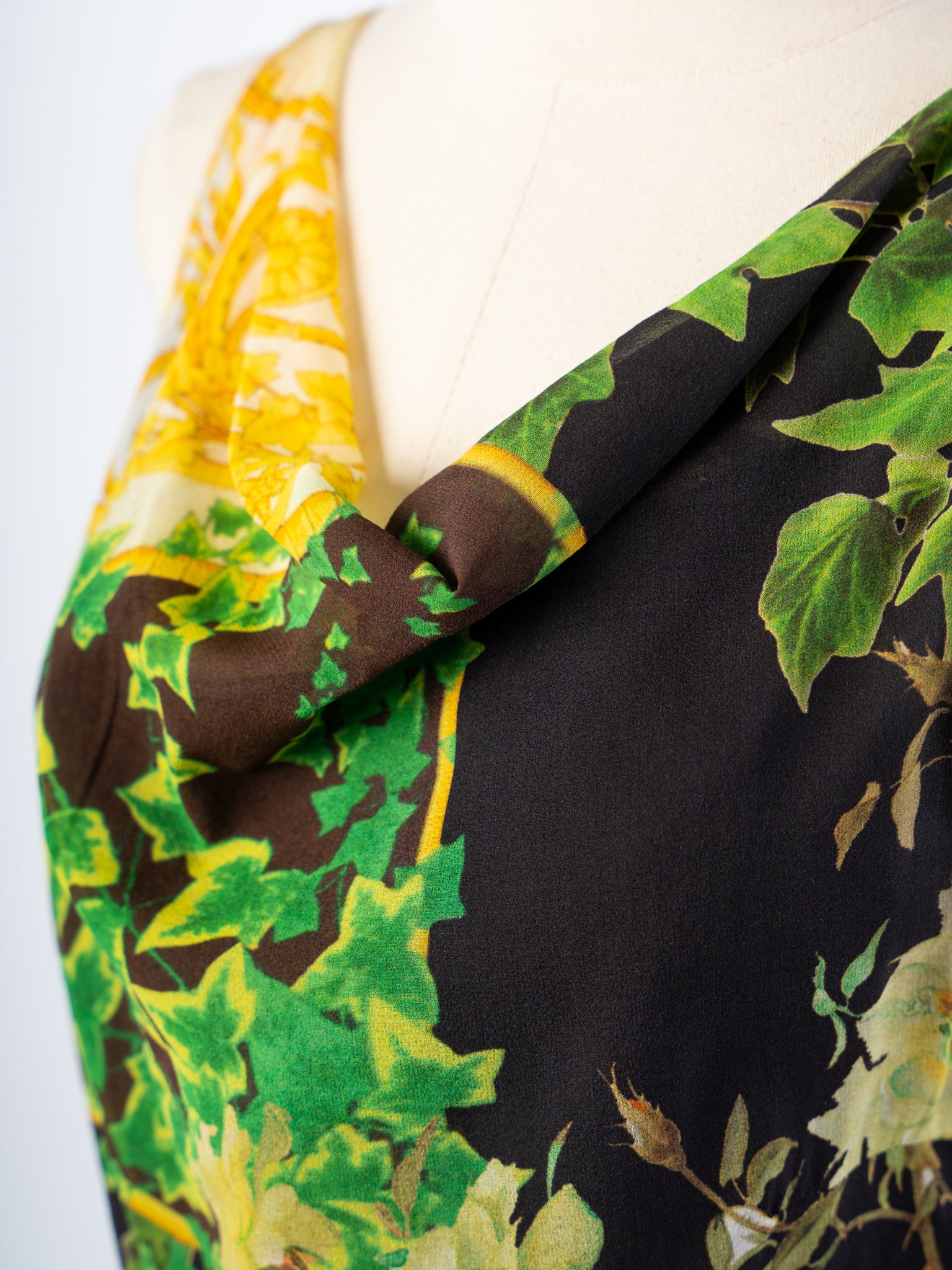 Excellent Class Roberto Cavalli Nature-Inspired Silk Dress Size M