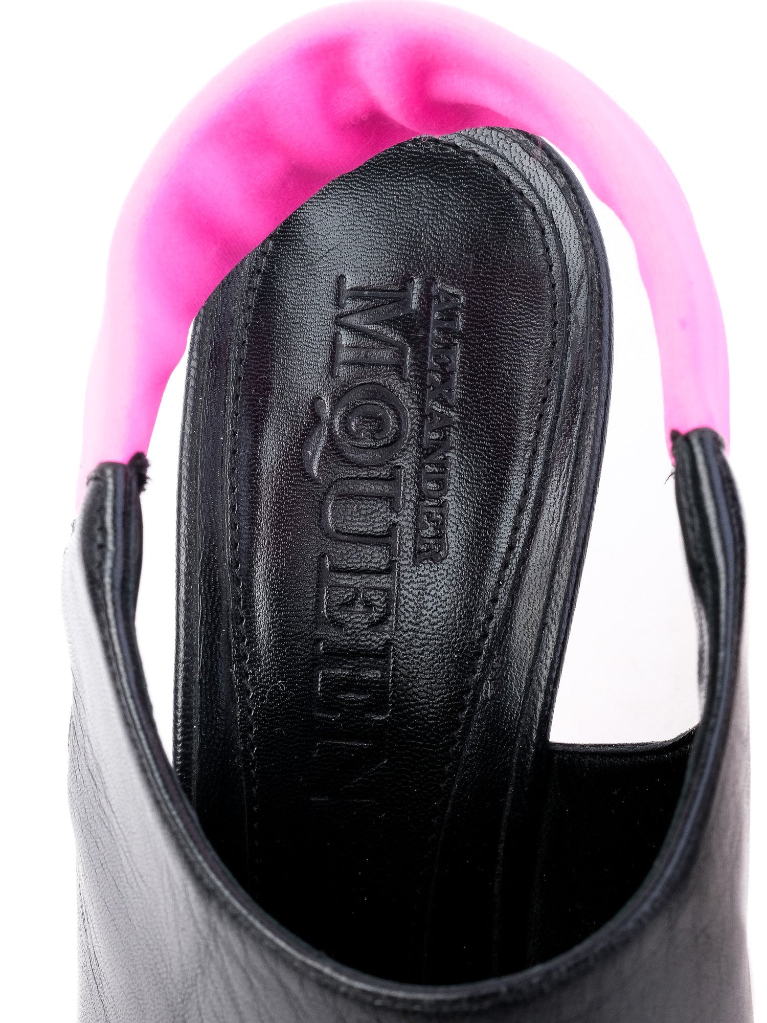 Excellent Alexander McQueen Black Leather Peep-Toe Heels Size 39