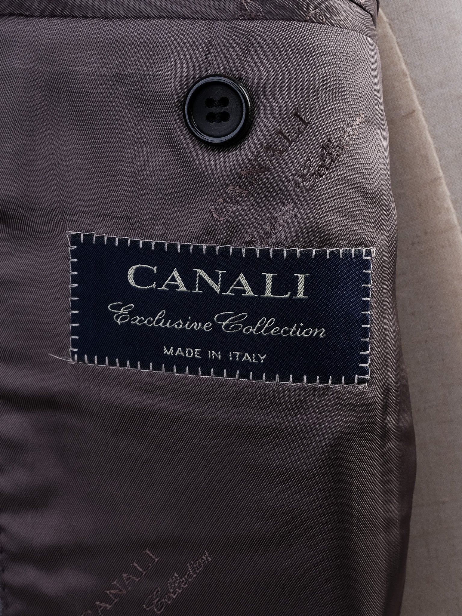 Excellent Canali Gray Pinstripe Suit Size L Cupro Fabric