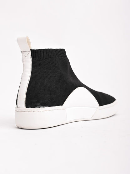 Excellent Michael Kors Black Slip-On Sneakers Size 39.5 Women