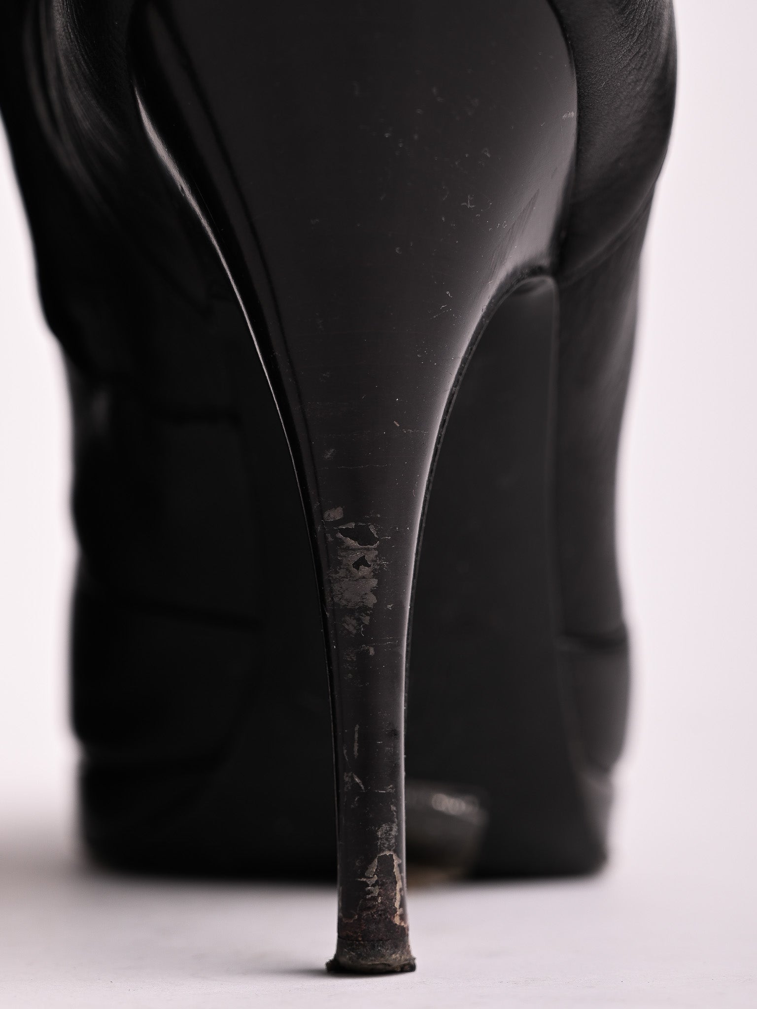 Good Giuseppe Zanotti Black Leather Knee-High Heeled Boots Size 38