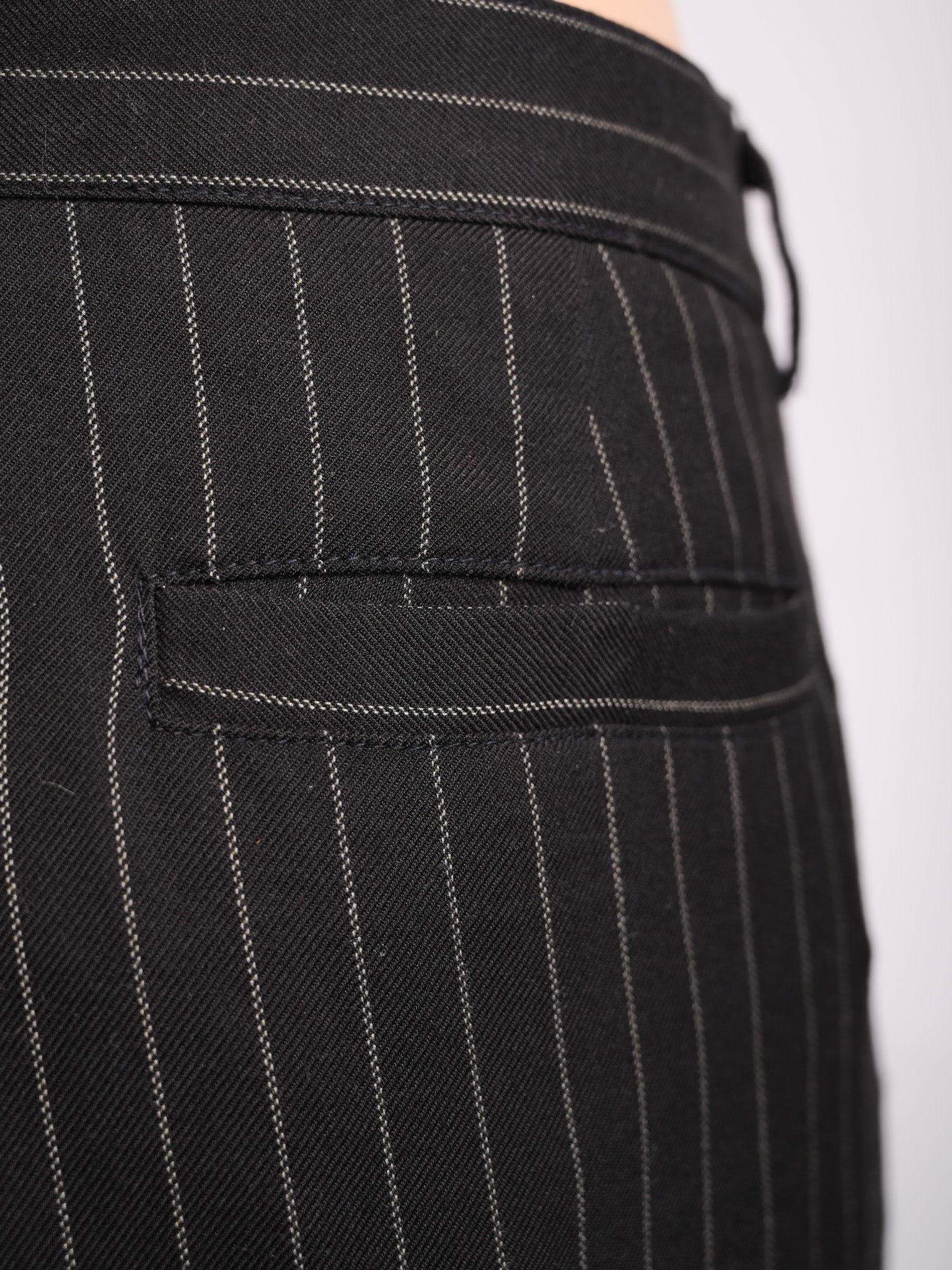 Excellent GF Ferre Black Pinstripe Pants Size 4XL Cotton