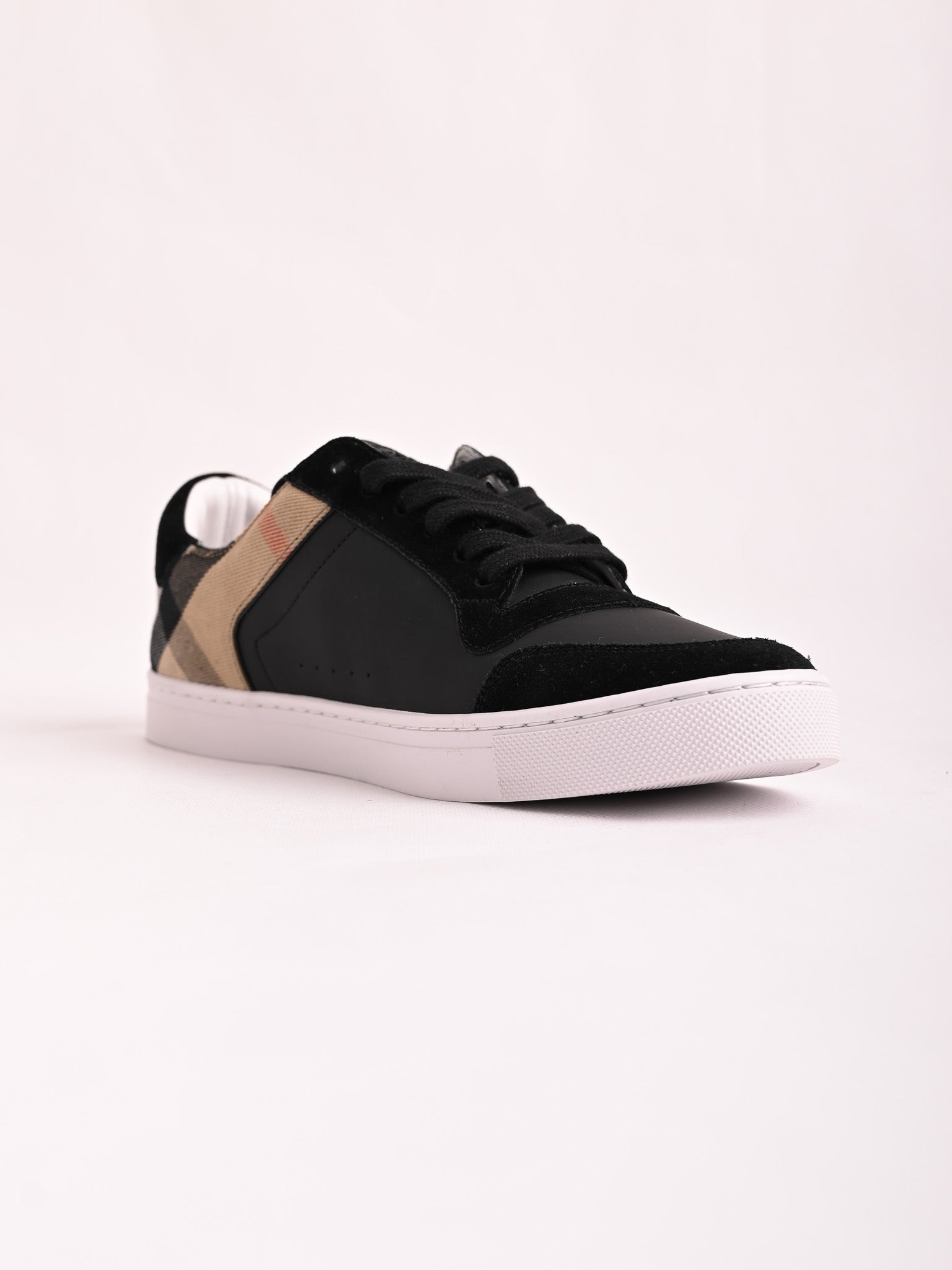 NEW Burberry Black Leather Sneakers Checkered Pattern Size 41.5