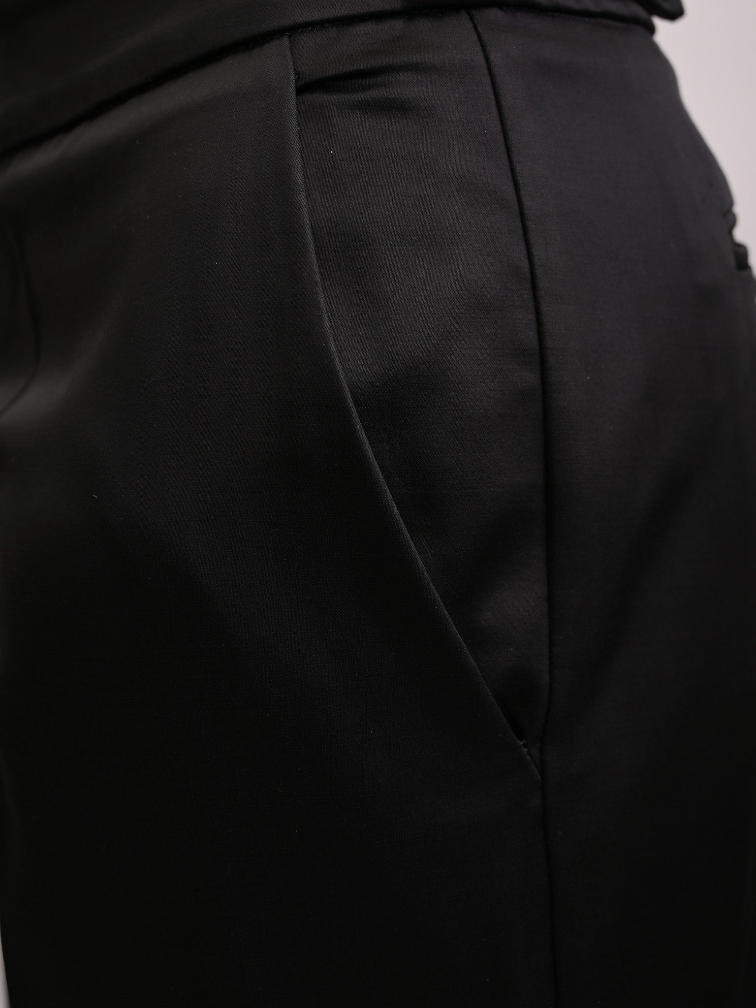 Excellent Emporio Armani Black Wool High-Waist Pants Size M