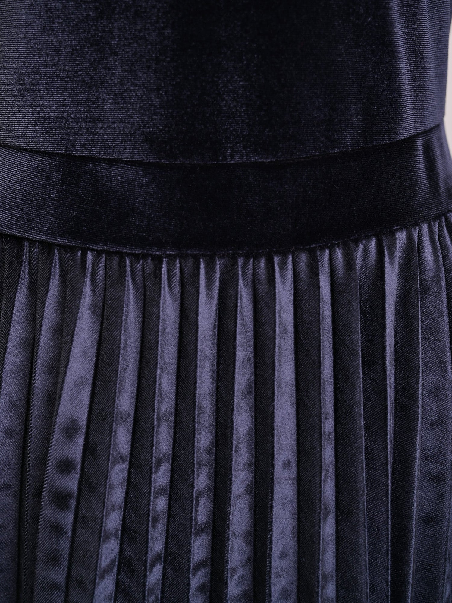 Excellent MaxCo Blue Velvet Long Sleeve Dress Size M