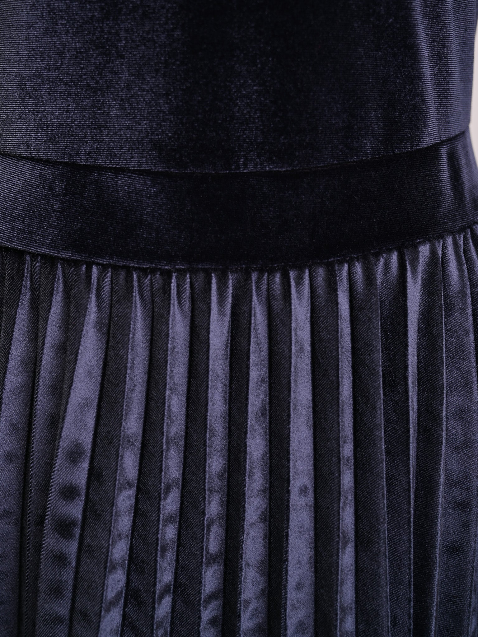 Excellent MaxCo Blue Velvet Long Sleeve Dress Size M