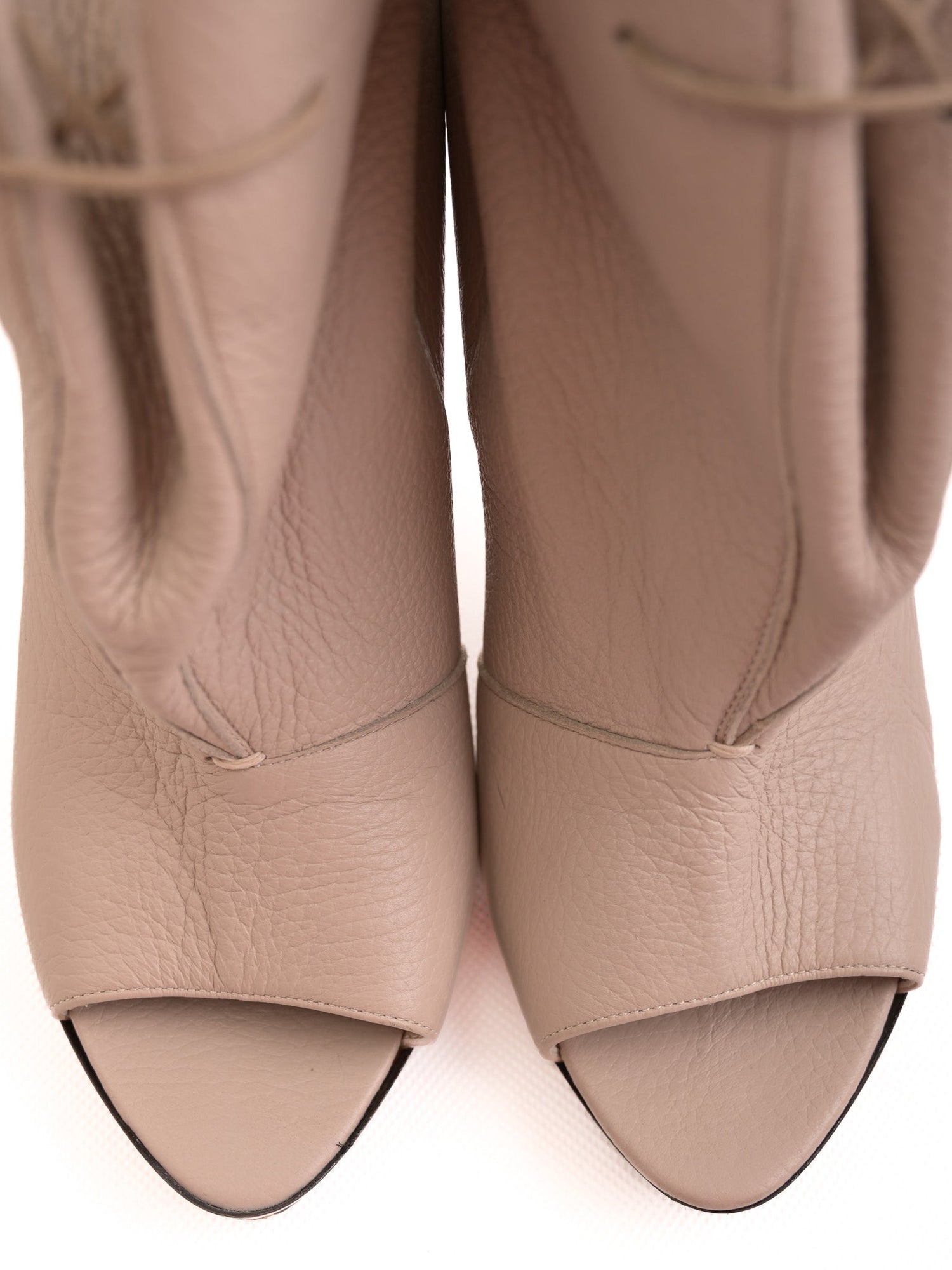 Good Burberry White Leather High-Heeled Ankle Boots Size 39
