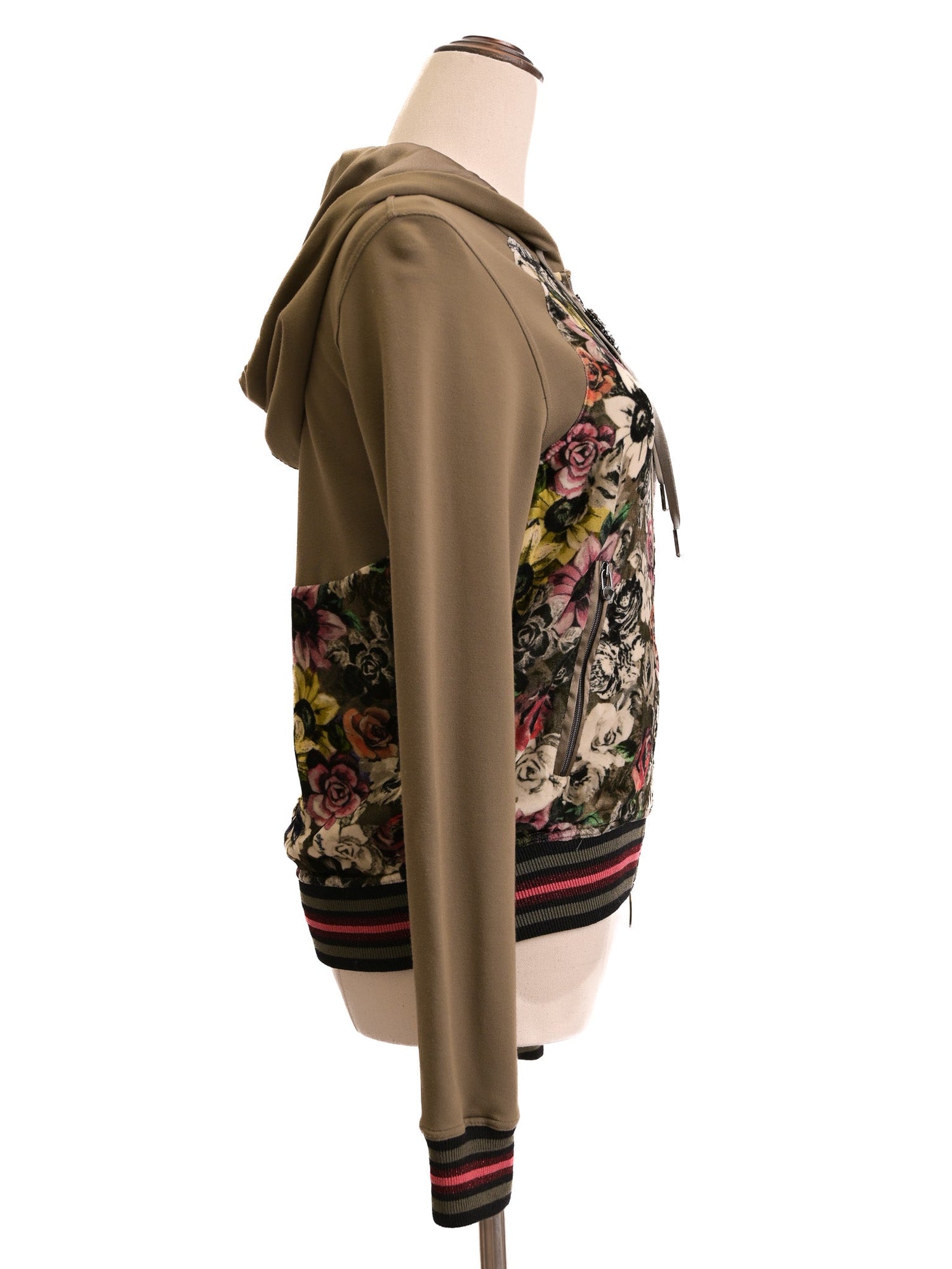 Excellent VDP Women’s XS Floral Hooded Jacket &amp; Pants Set Combined Color