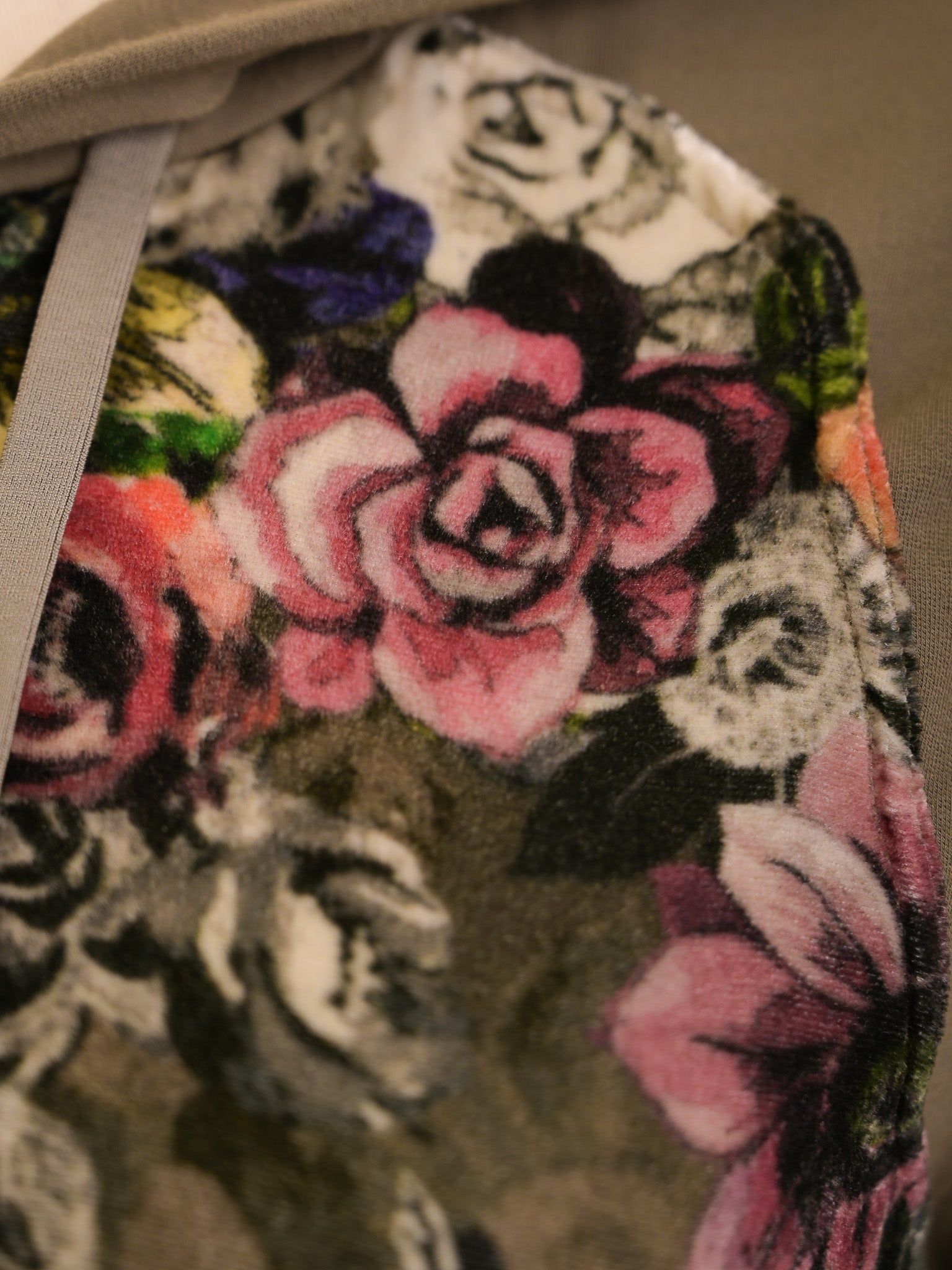 Excellent VDP Women’s XS Floral Hooded Jacket &amp; Pants Set Combined Color