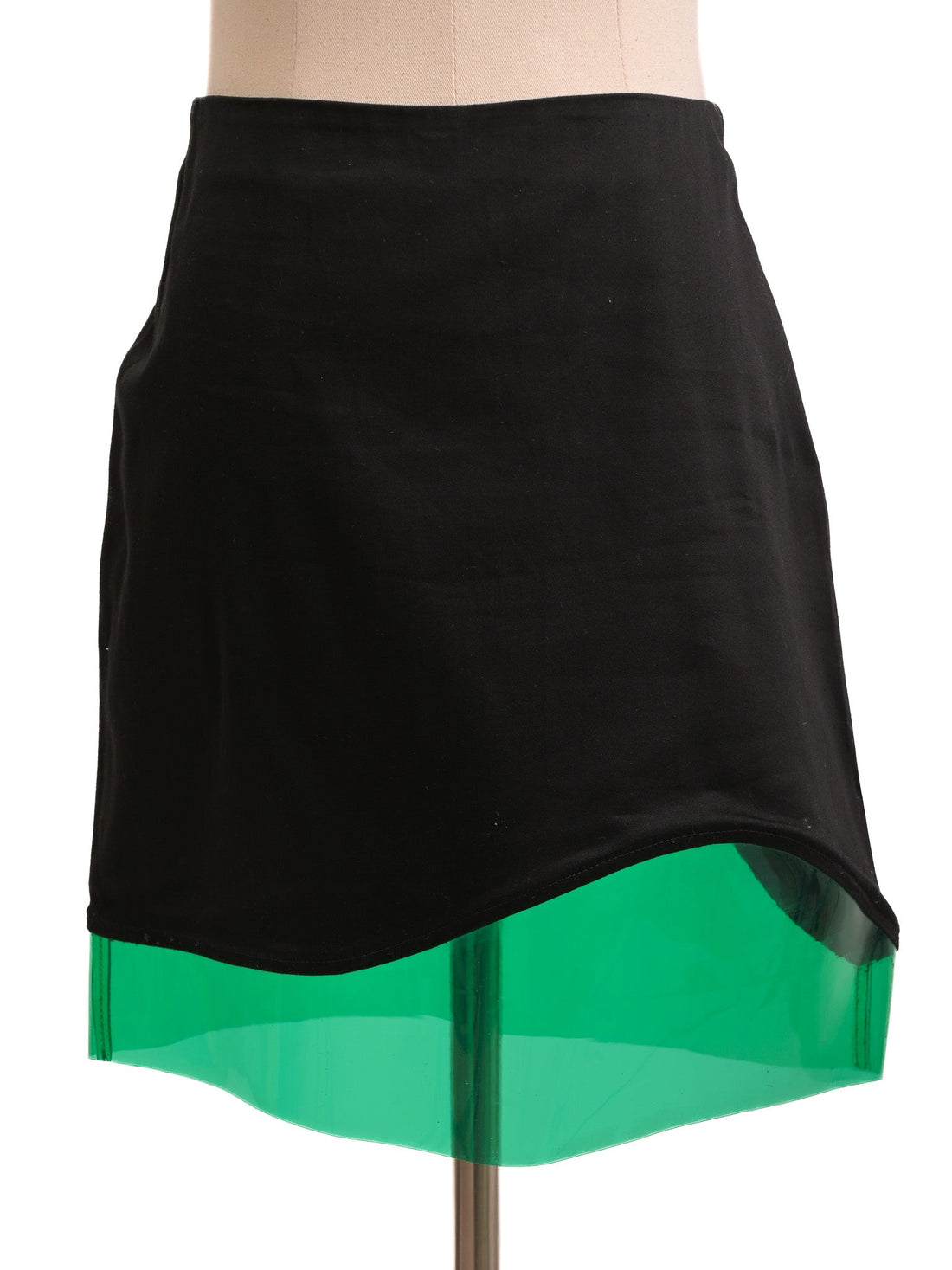 Excellent Amaya Arzuaga Black Cotton Skirt Size XS with Green Layer