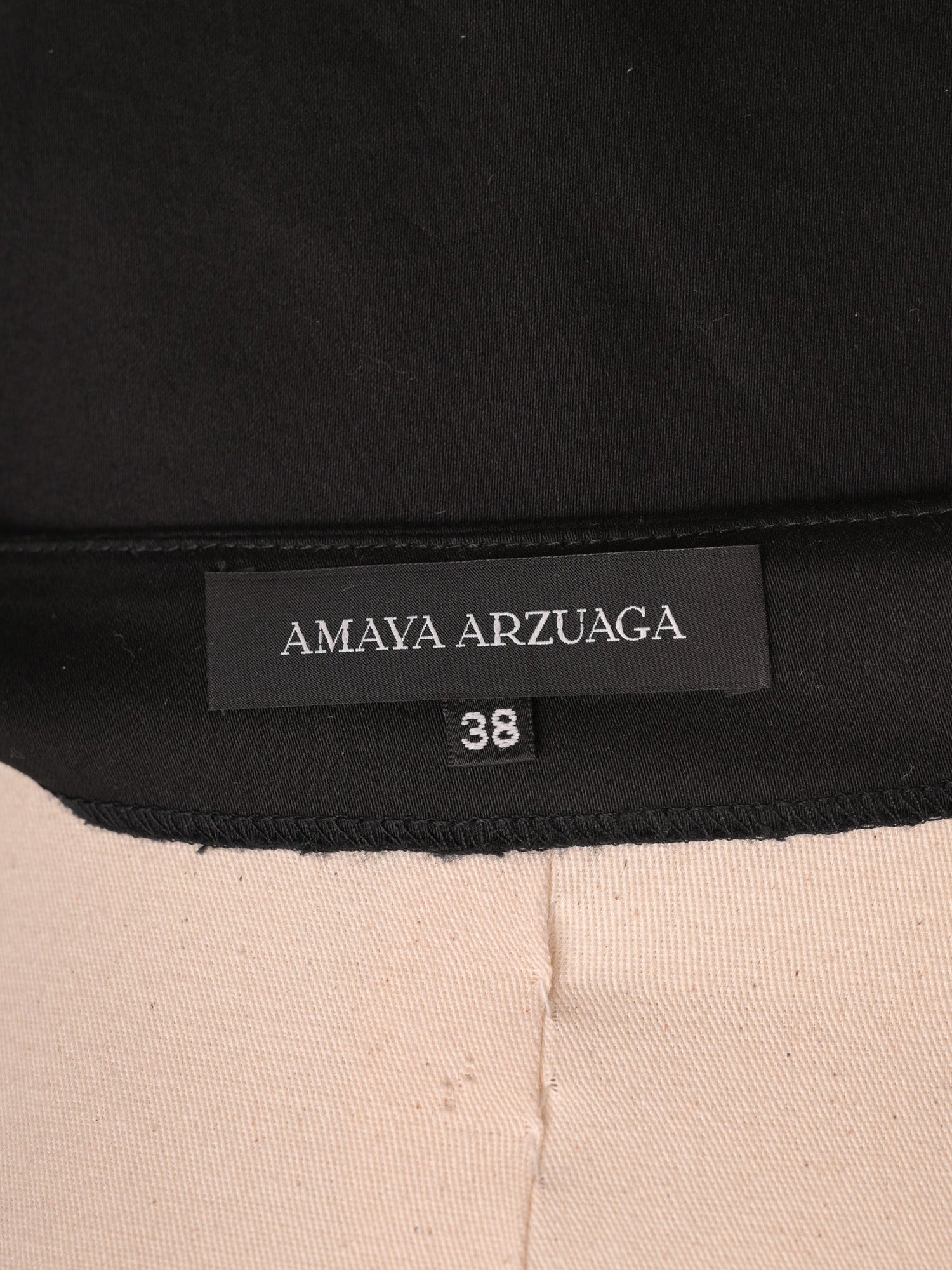 Excellent Amaya Arzuaga Black Cotton Skirt Size XS with Green Layer