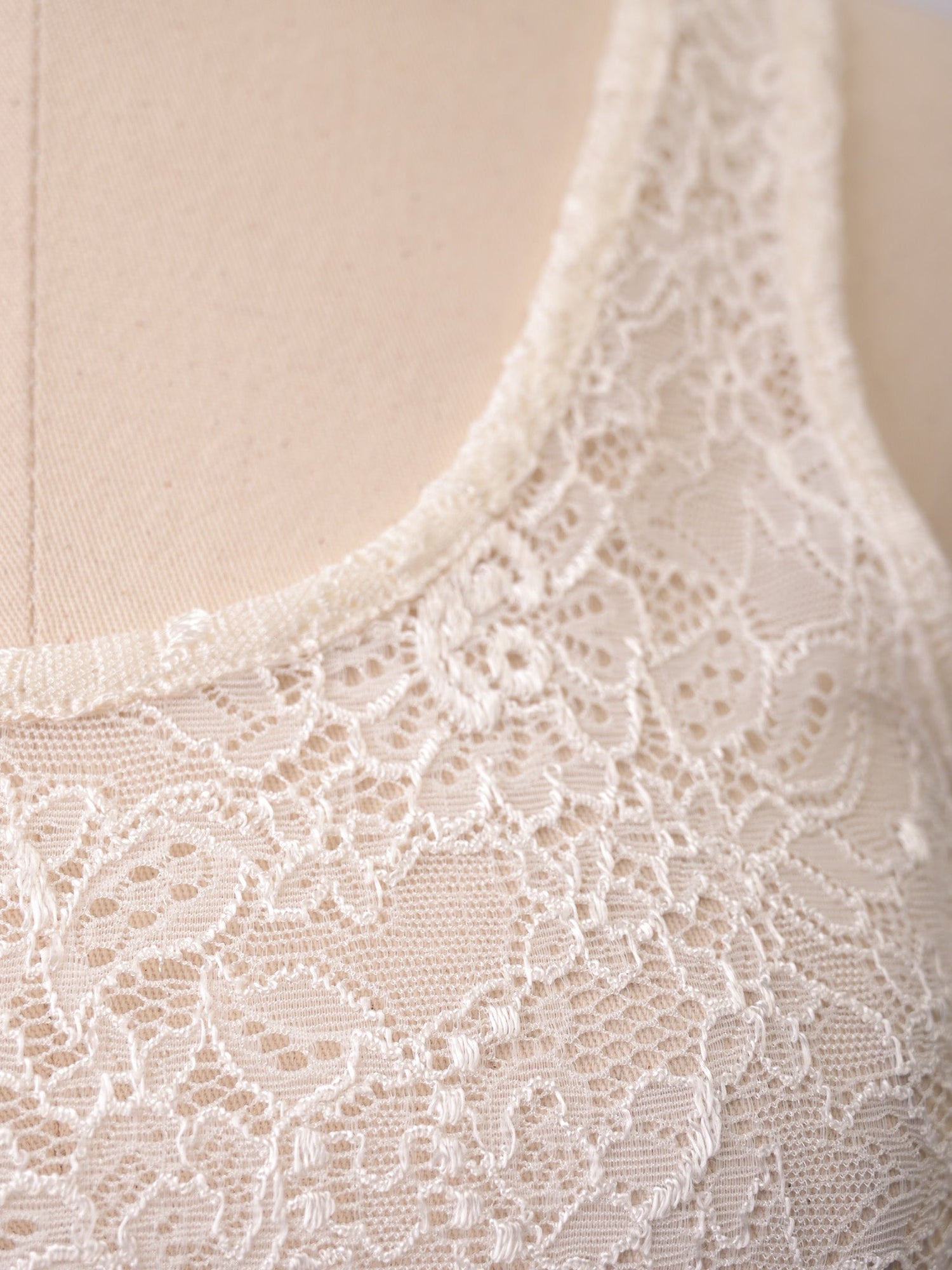 NEW Patrizia Pepe White Sleeveless Lace Top Size XXS