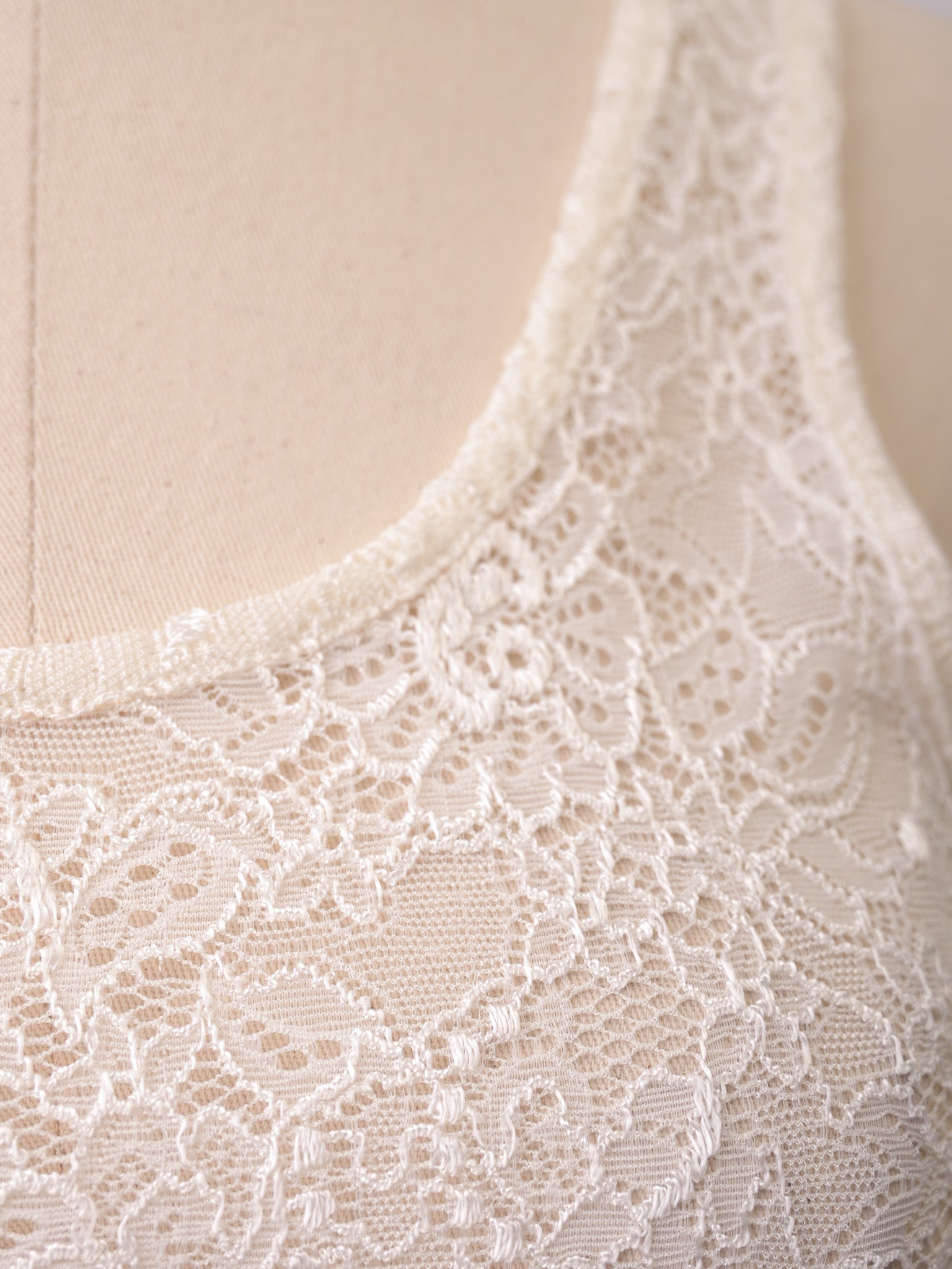 NEW Patrizia Pepe White Sleeveless Lace Top Size XXS