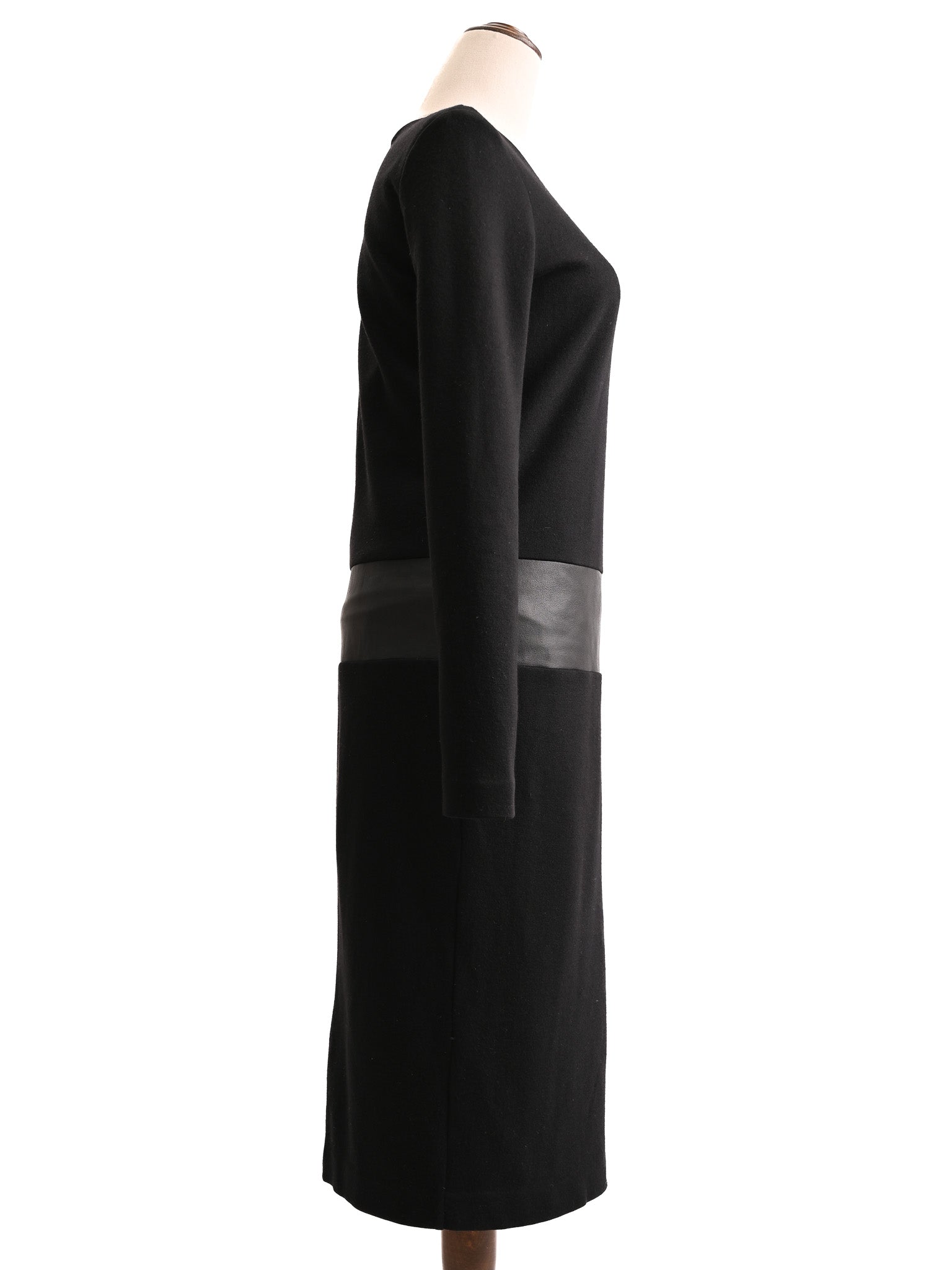 Excellent Max Mara Black Dress with Leather-Like Waistband Size S