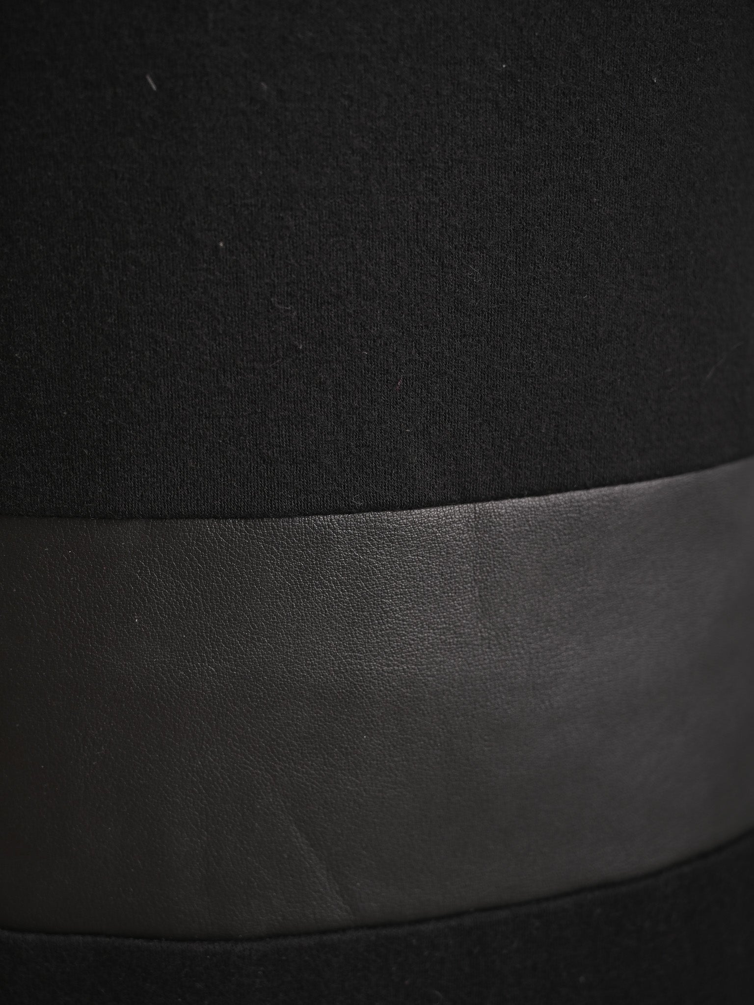 Excellent Max Mara Black Dress with Leather-Like Waistband Size S
