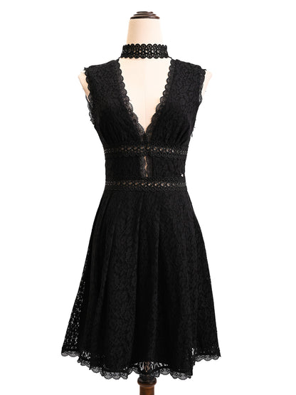 Good Guess Black Lace Dress Deep V-Neck Choker Collar Women