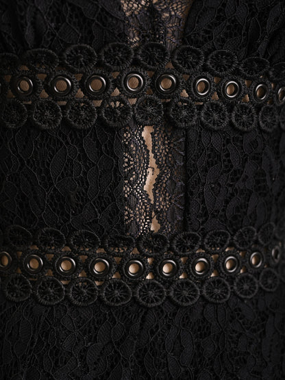 Good Guess Black Lace Dress Deep V-Neck Choker Collar Women