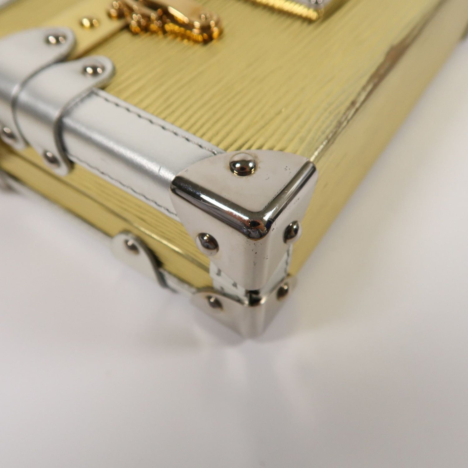 Louis Vuitton Epi/kinpu Petite Malle Kinpaku/ginpaku Shoulder Back Bag Golden Gold Shoulder Bag M 50017