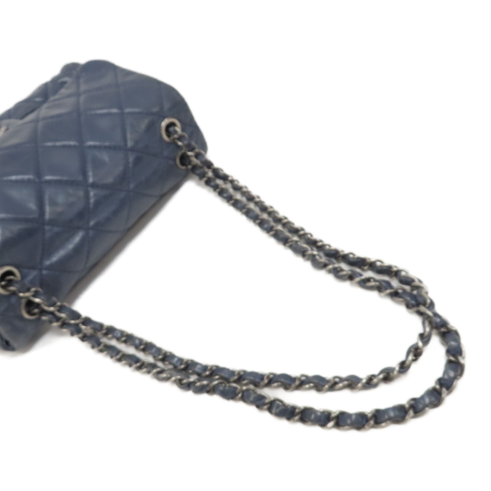 Chanel Blue Cowhide Leather Chain Shoulder Shoulder Back Bag Indigo S