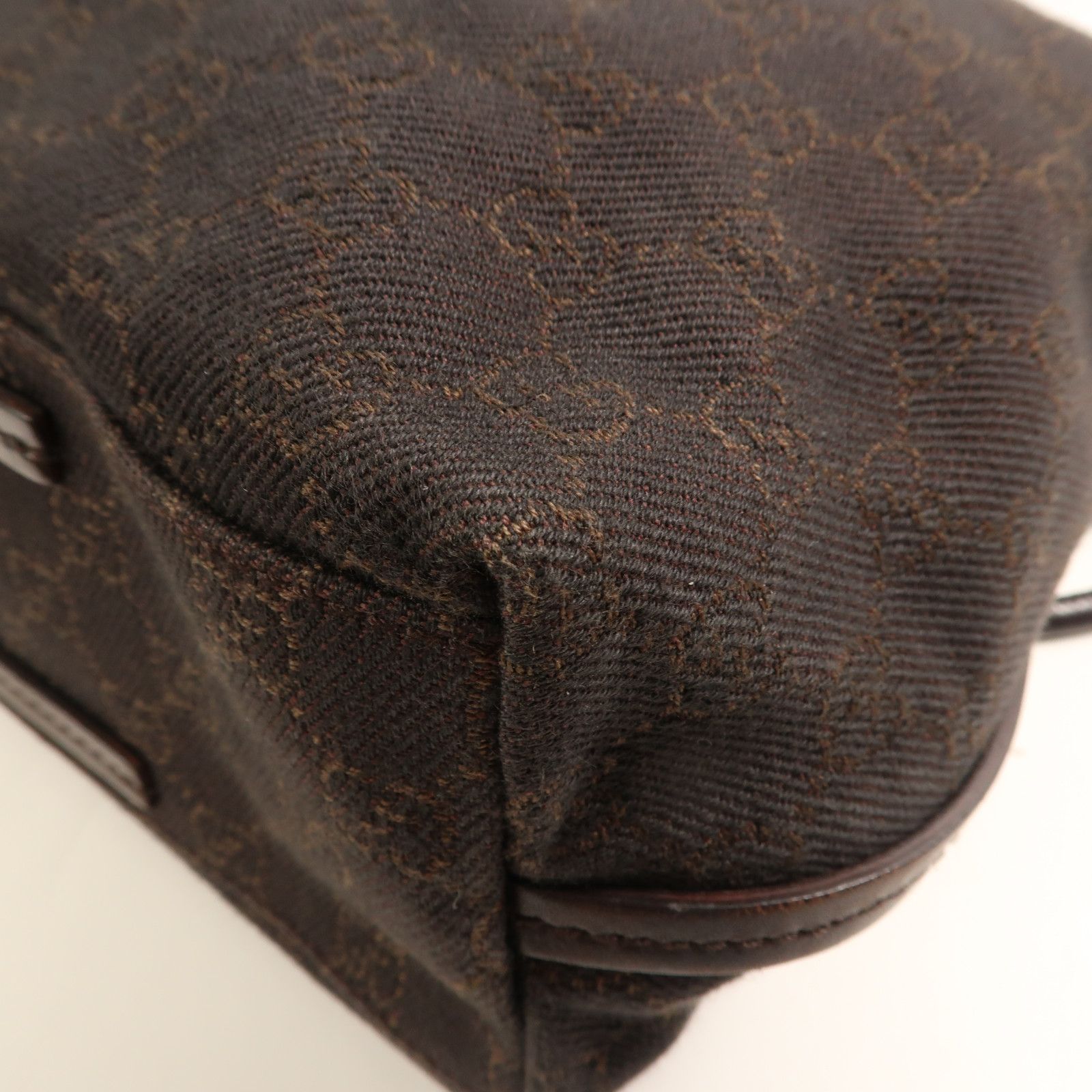 Gucci Canvas Shoulder Bag Brown Canvas 101841