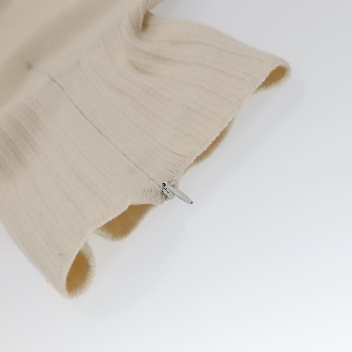 Chanel Turtleneck Wool Beige Cc Auth