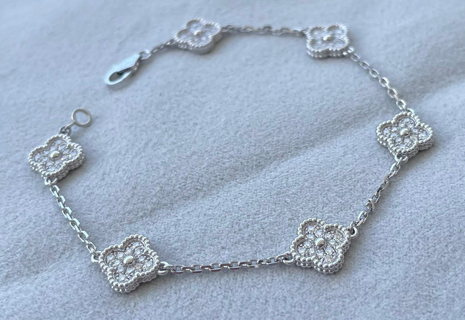 Van Cleef &amp; Arpels Sweet Alhambra Diamond Pave 6 Motifs White Gold Bracelet