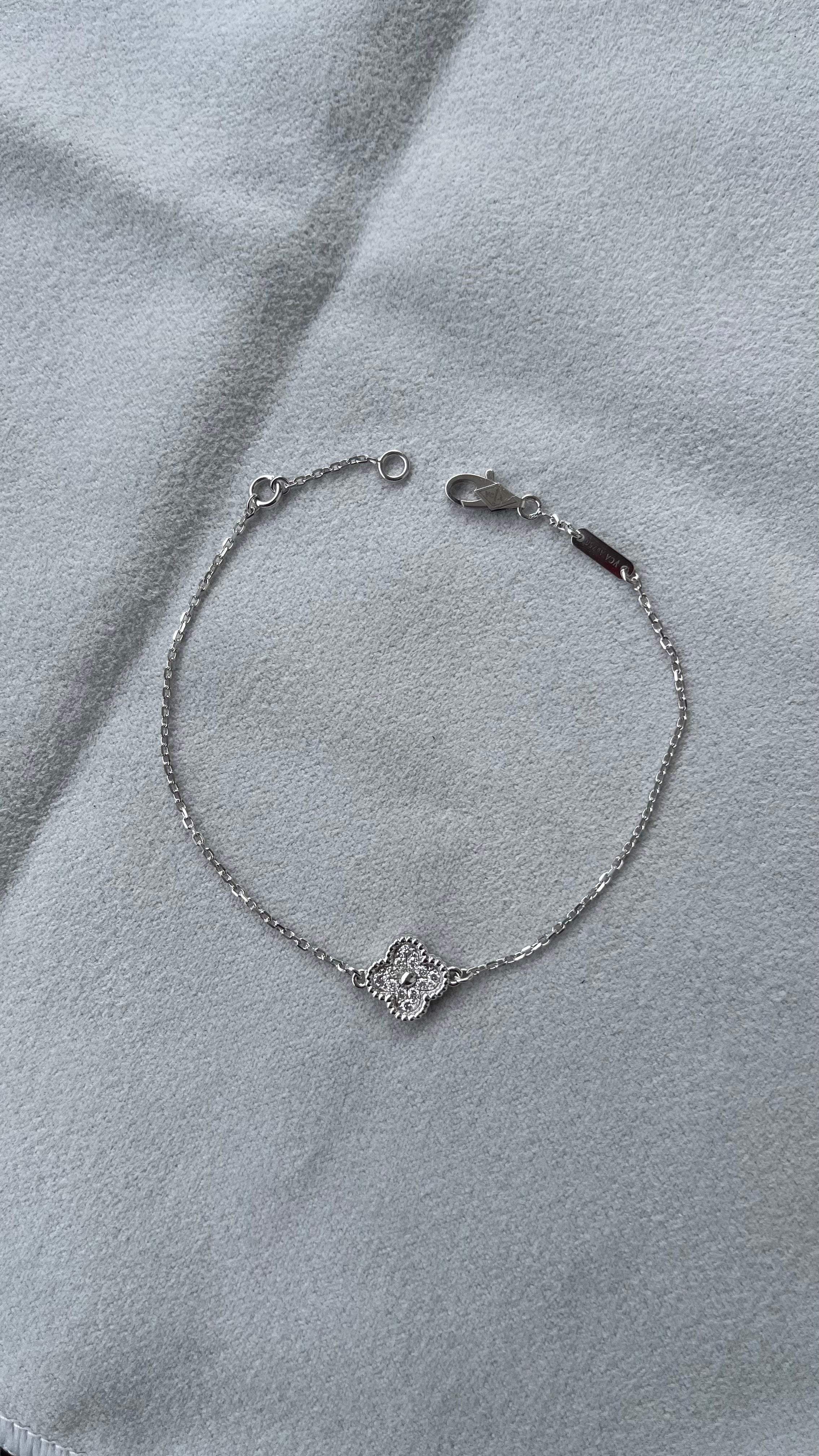 Van Cleef &amp; Arpels Sweet Alhambra Diamond Pave 1 Motif White Gold Bracelet