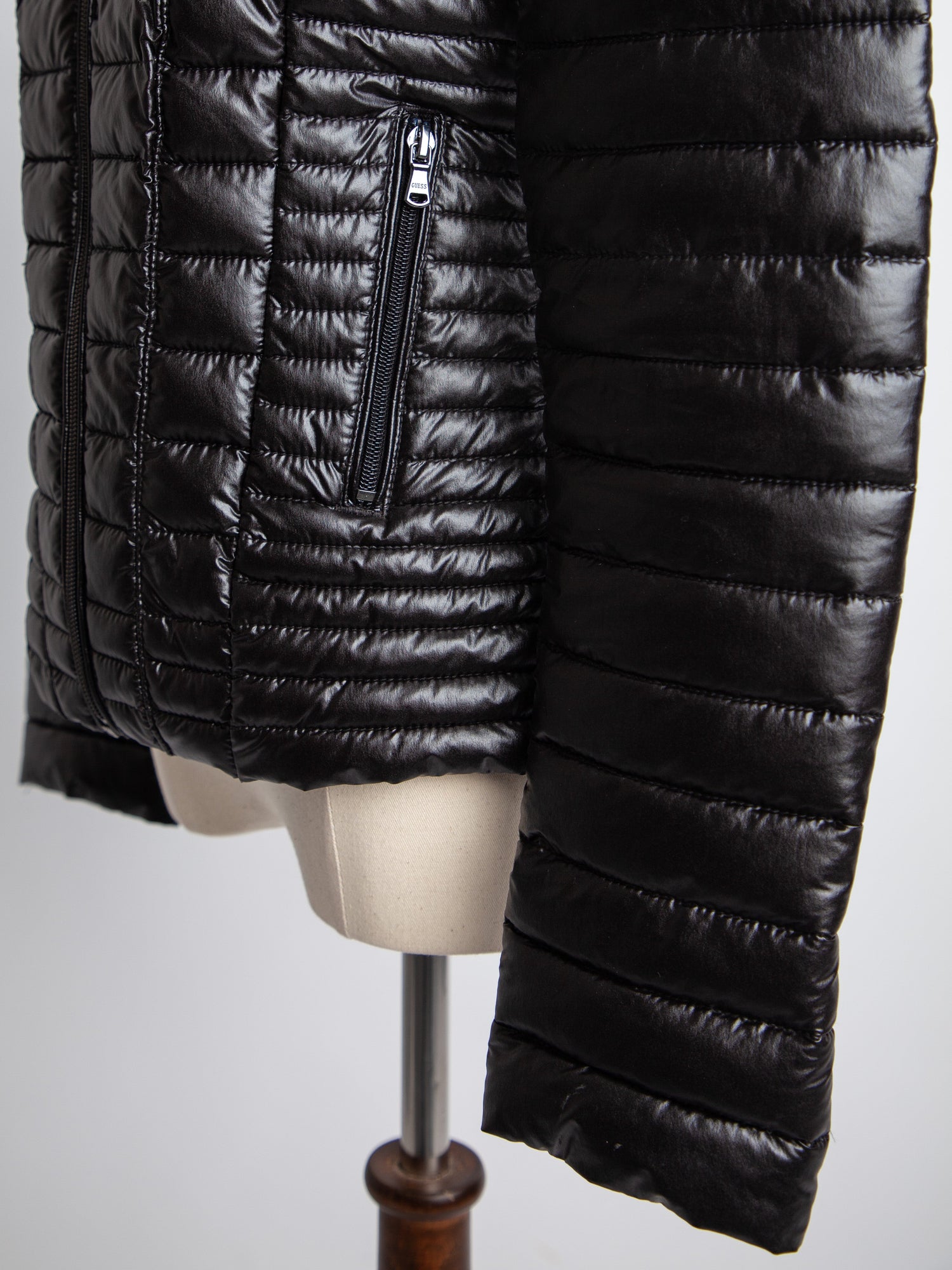 Excellent Guess Black Quilted Puffer Jacket Size S