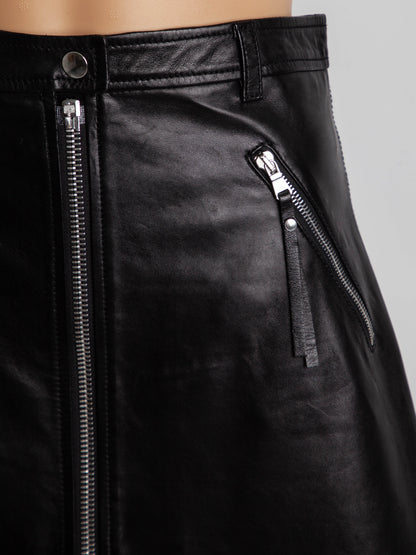 Good Red Valentino Black Viscose Skirt Size M with Zippers