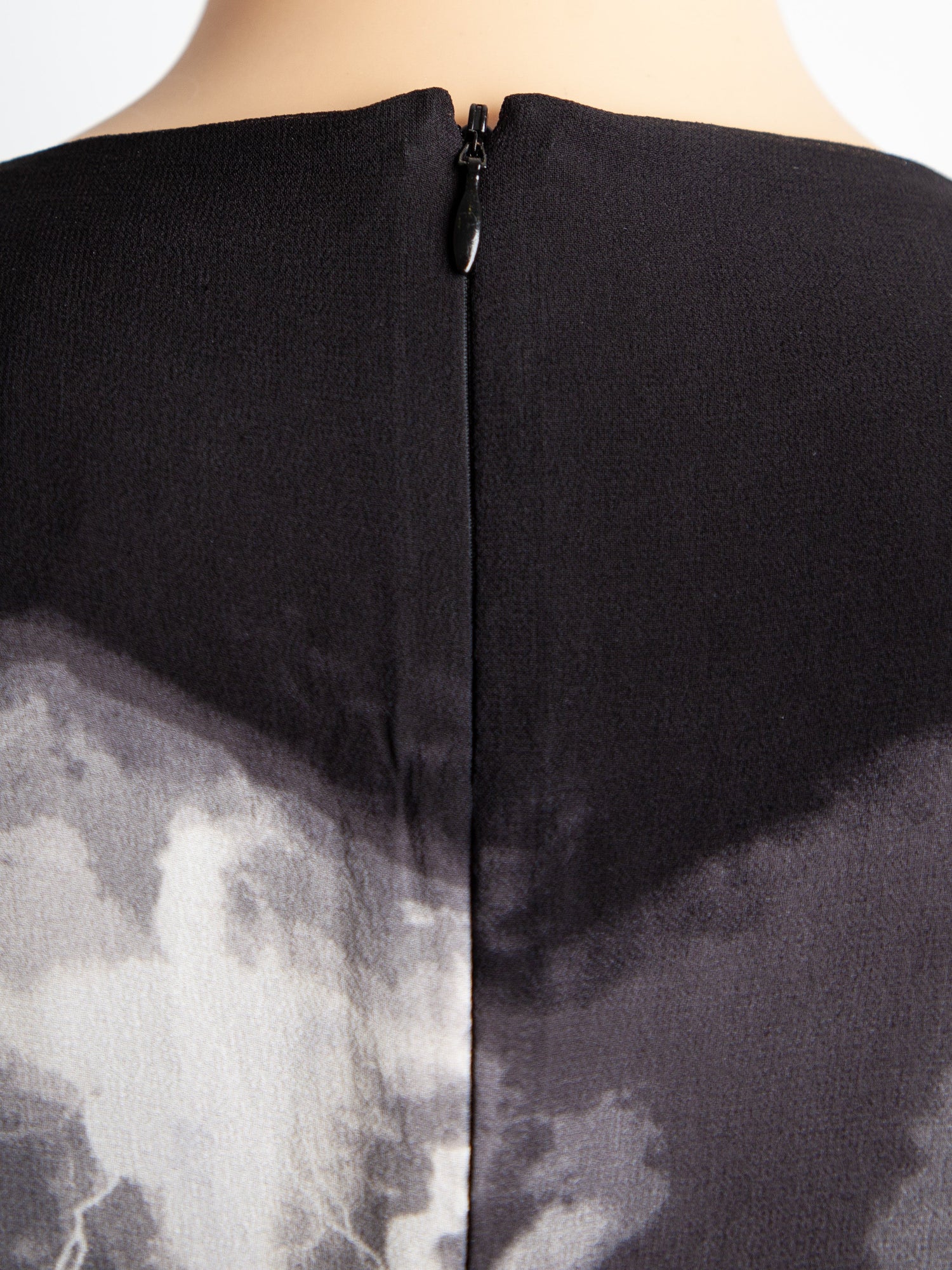 Good Alexander McQueen Gray Silk Dress Long Sleeve Stormy Print