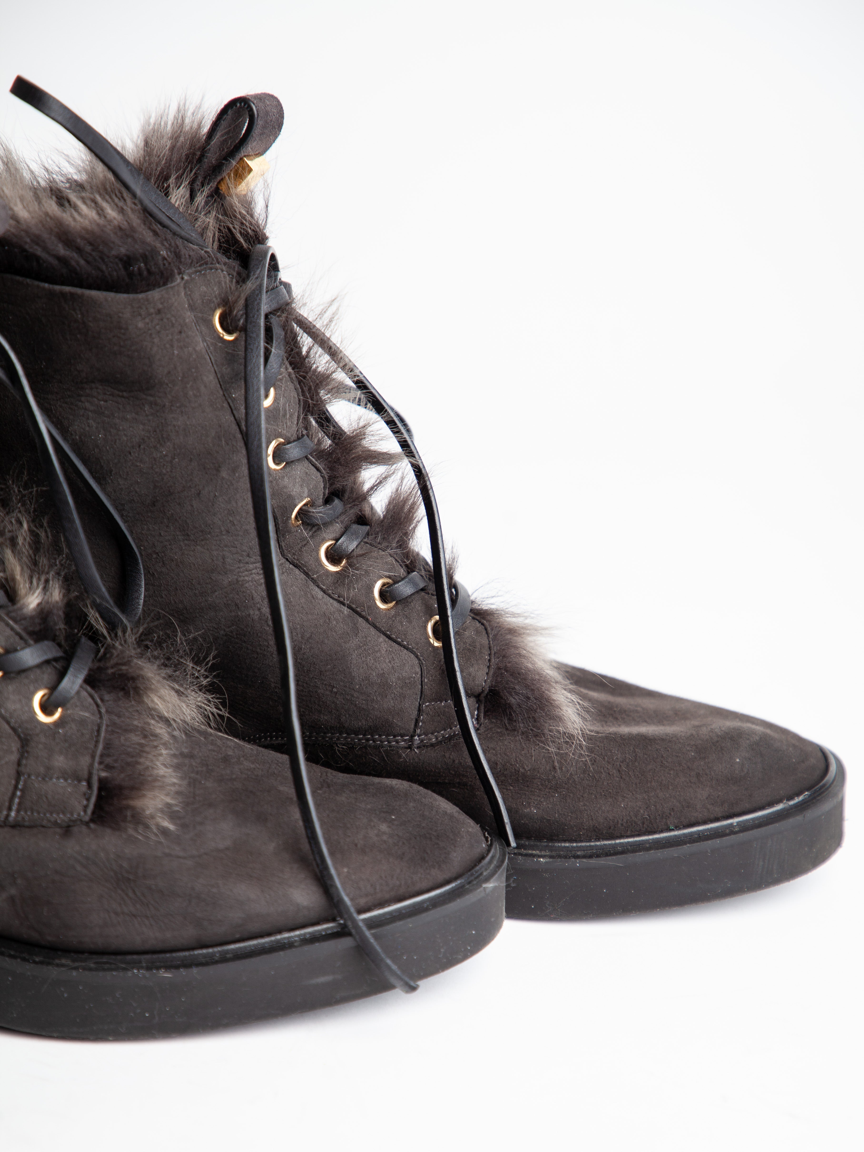 Good Stuart Weitzman Black Genuine Suede Lace-Up Boots Size 39