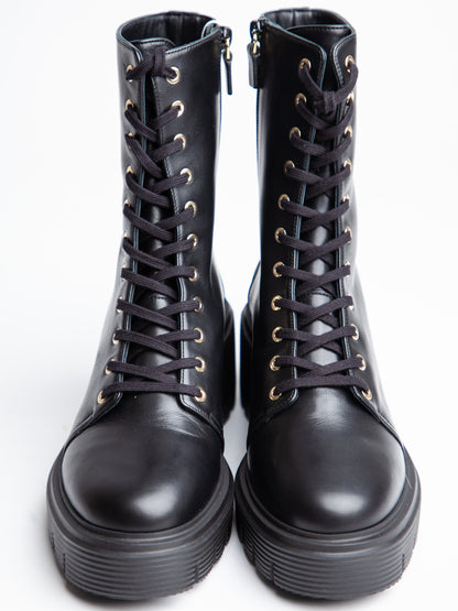 Excellent Stuart Weitzman Black Leather Combat Boots Size 40